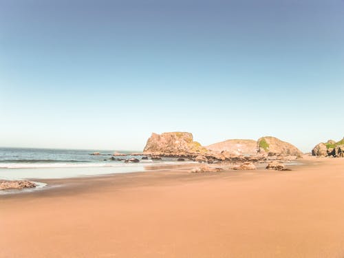 Sea Near Rocks Photography