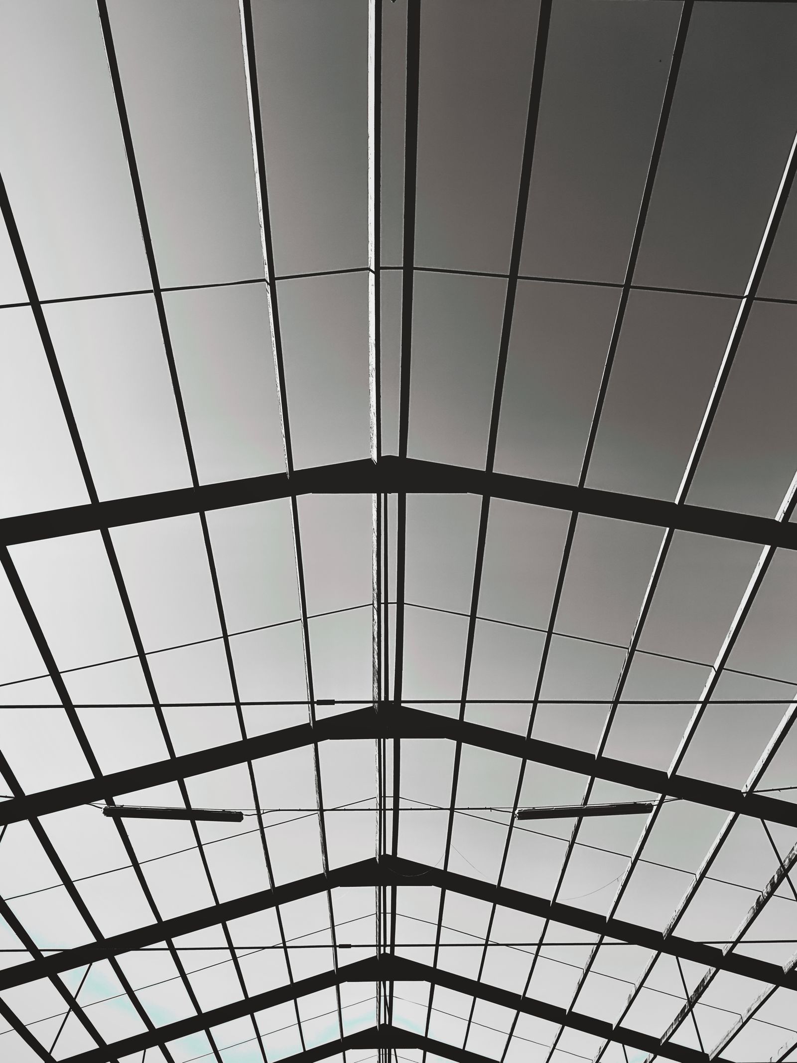 Structuri metalice, sudură și montaj