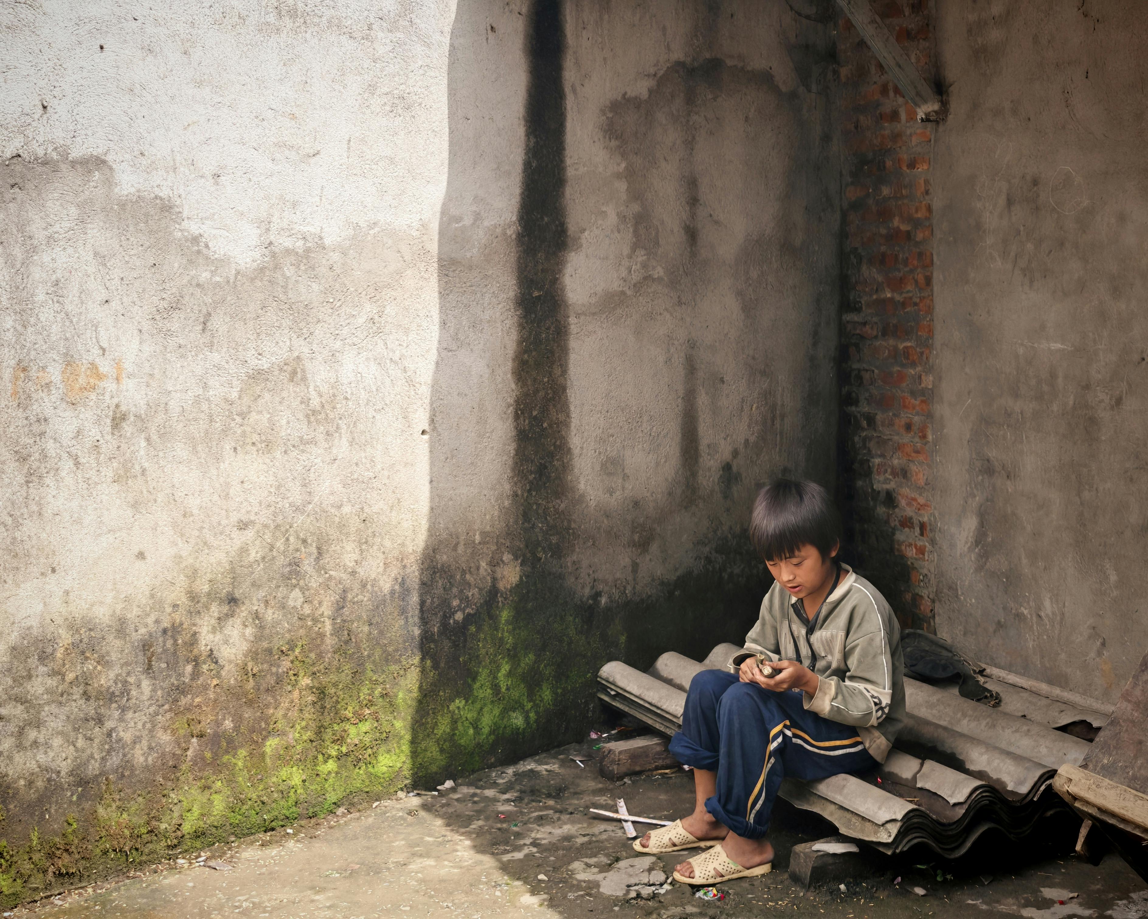 勞爾·賈利爾·卡塔馬卡專注採礦，忽略教育與政治安全問題