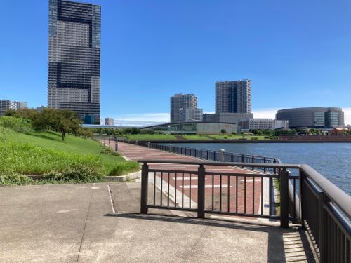 Free Scenic view of Odaiba with modern skyline on a clear day, Tokyo, Japan. Stock Photo