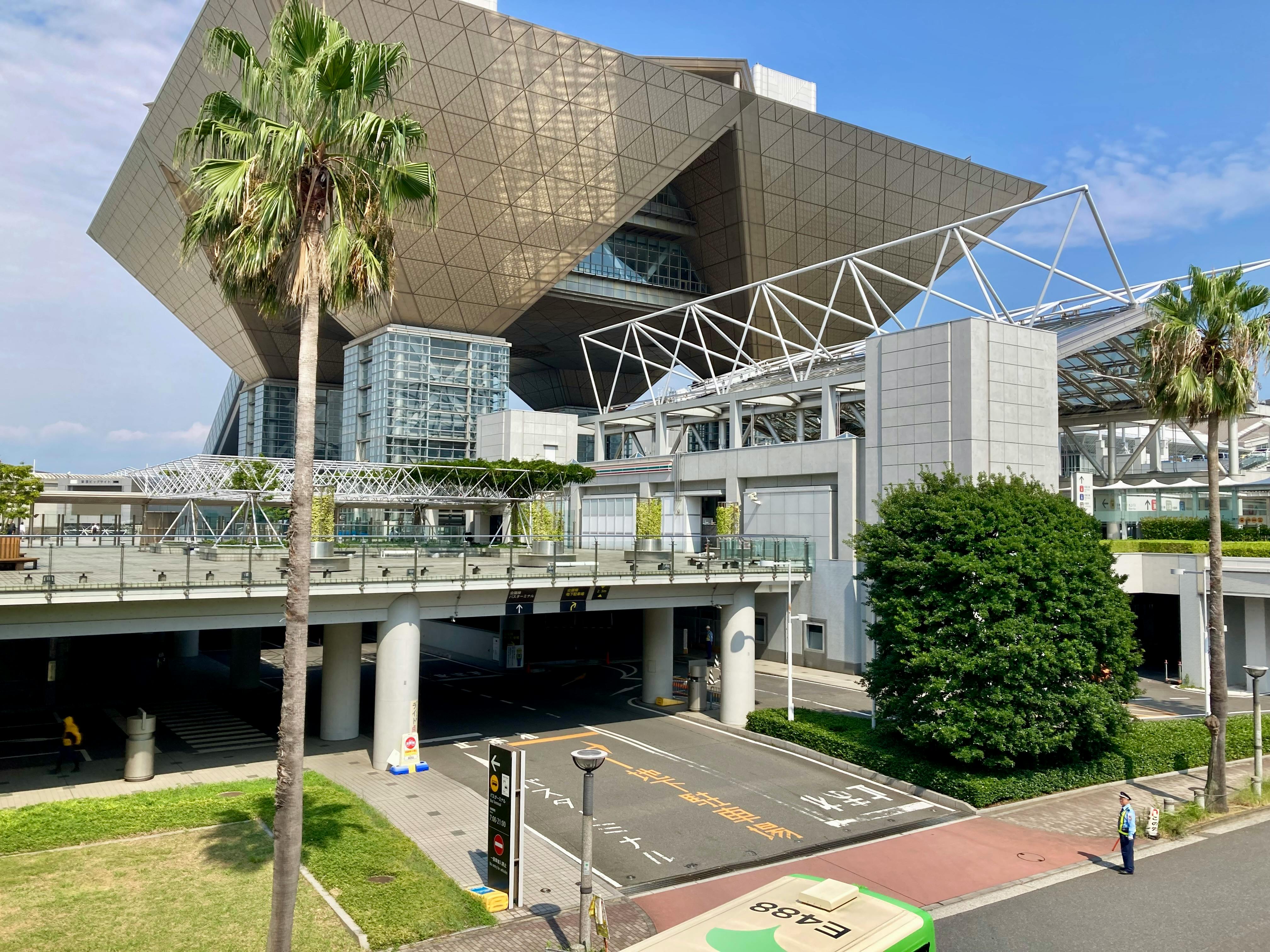 UBS看好SS&C科技：AI成長潛力強勁，目標價衝刺110美元