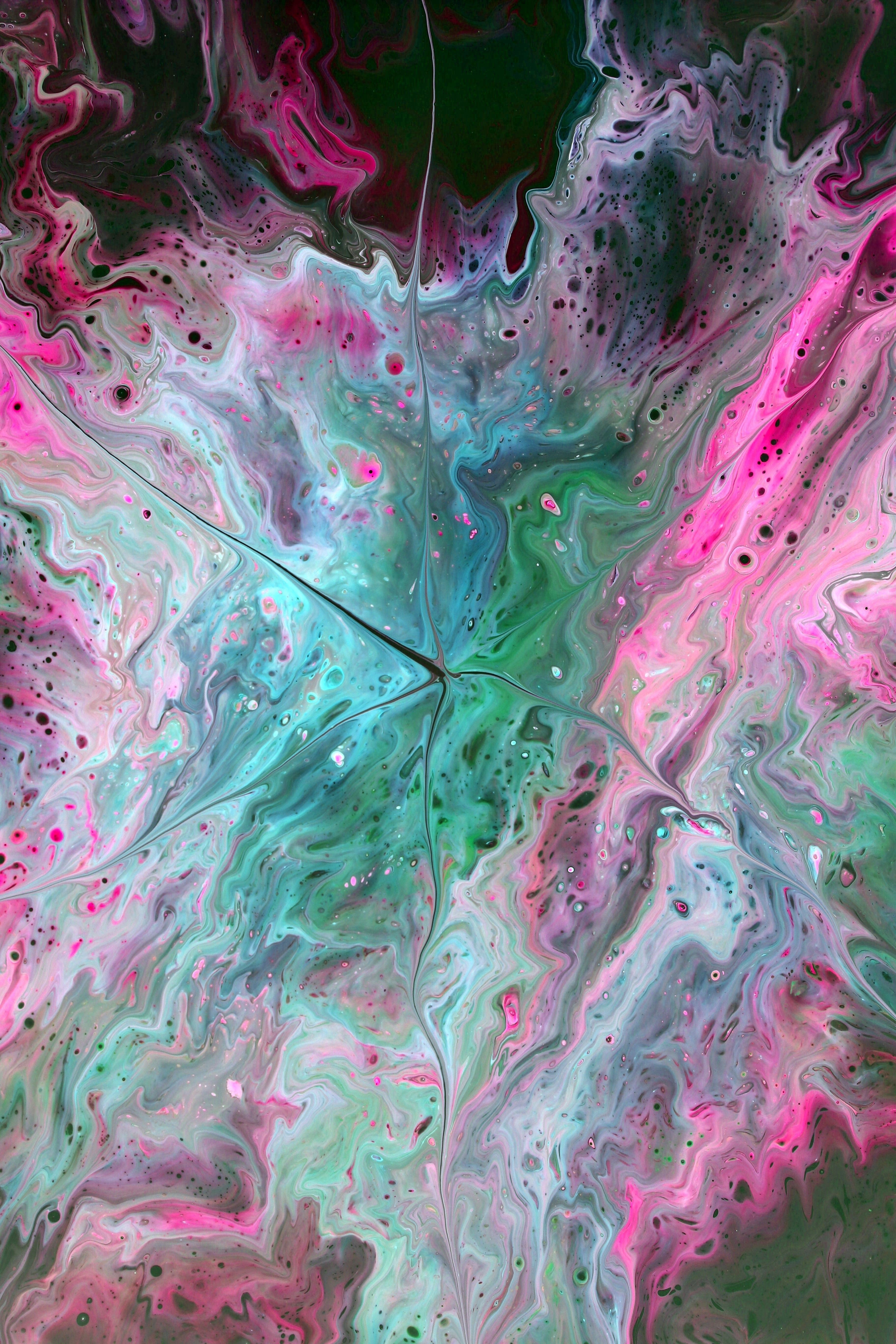 Vibrant Abstract Acrylic Pour Painting · Free Stock Photo