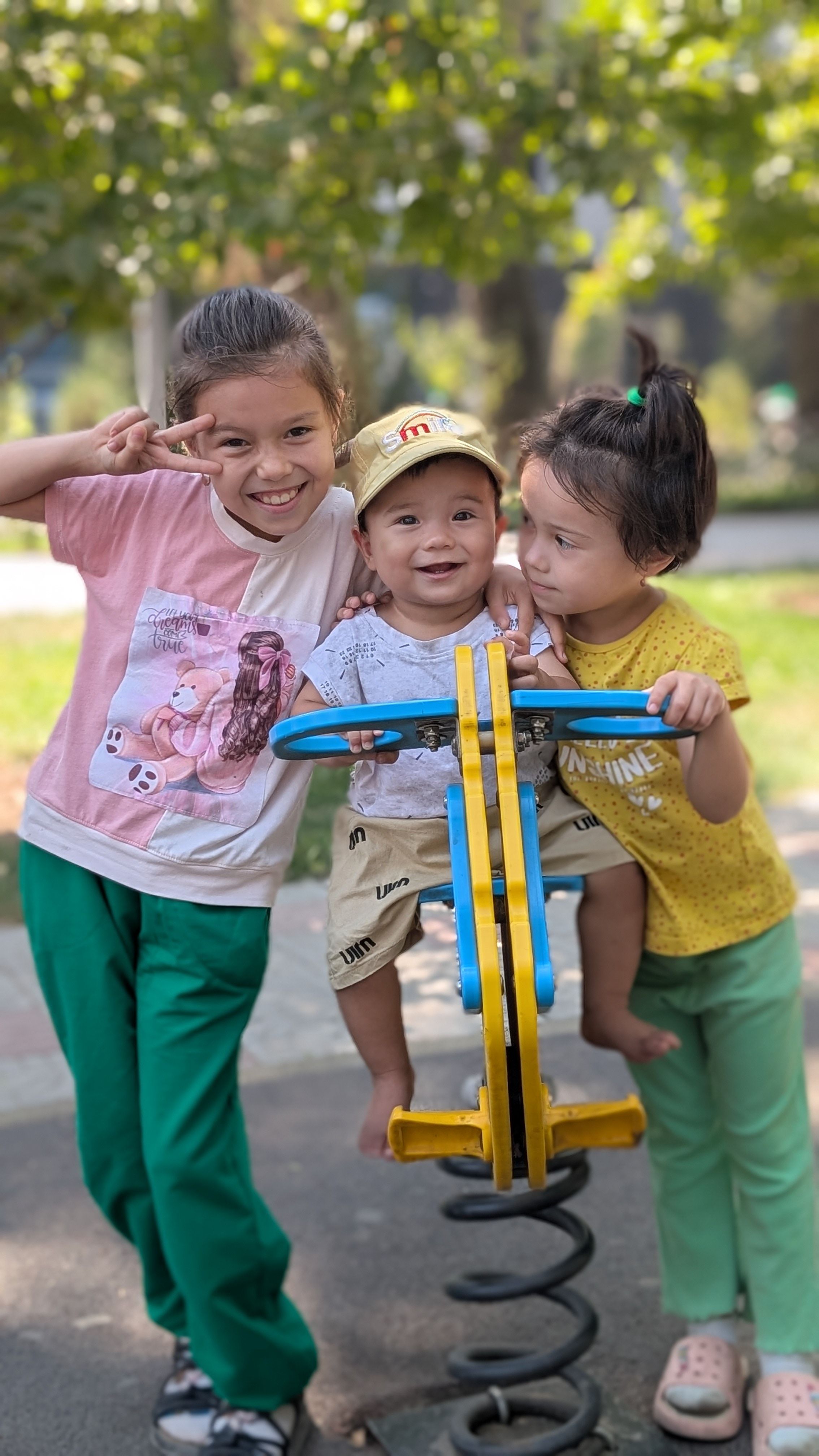 Người phụ nữ gốc Việt kỳ diệu tìm thấy anh song sinh sau nửa thế kỷ