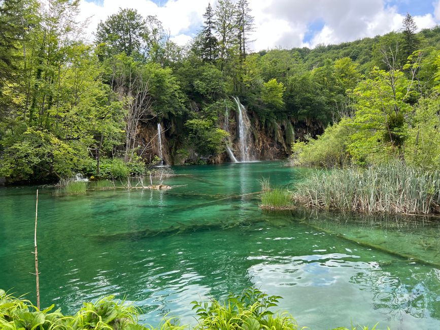 A detailed hiking map of Plitvice Lakes National Park in Croatia