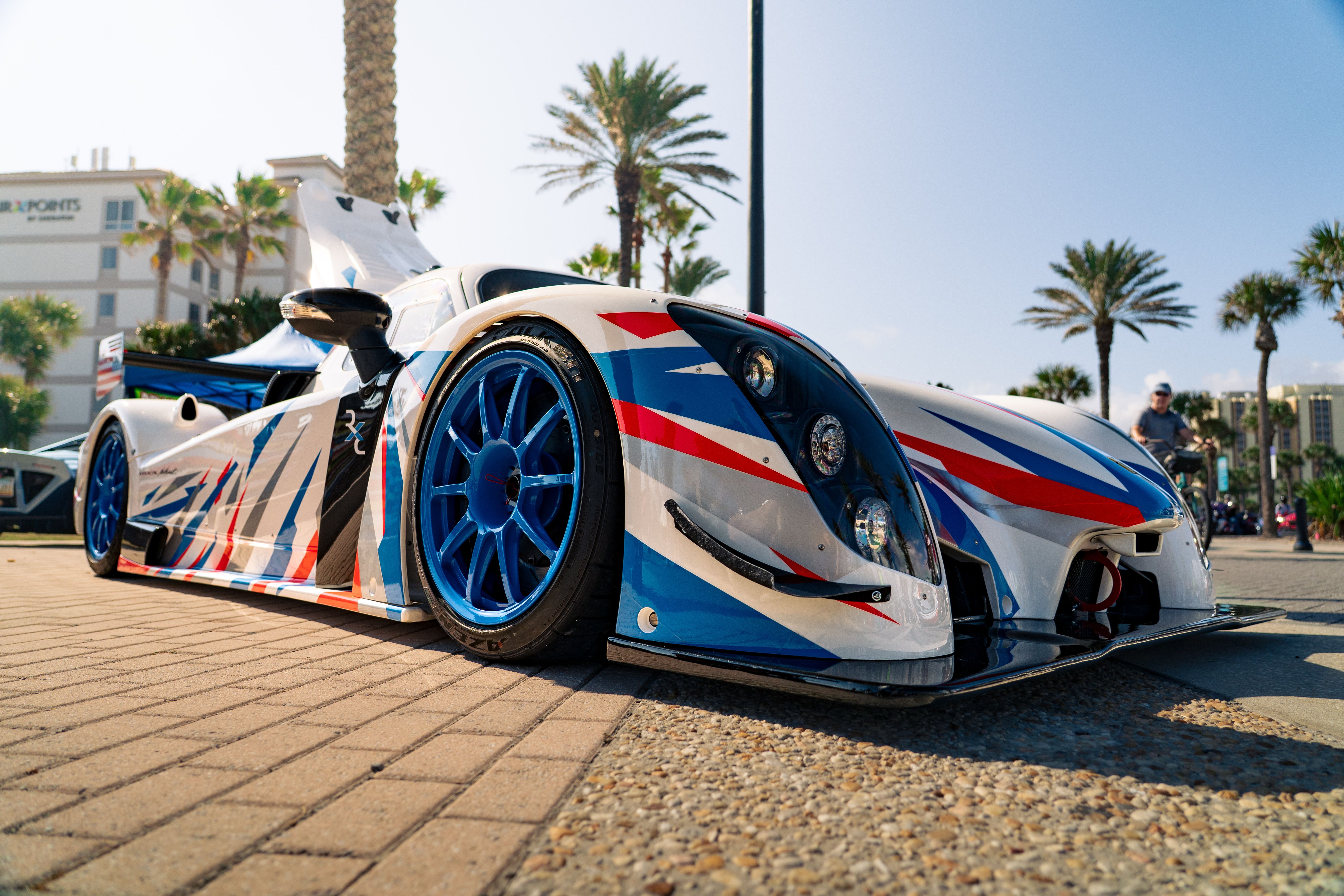 Blue Wheels Photos, Download The BEST Free Blue Wheels Stock Photos ...