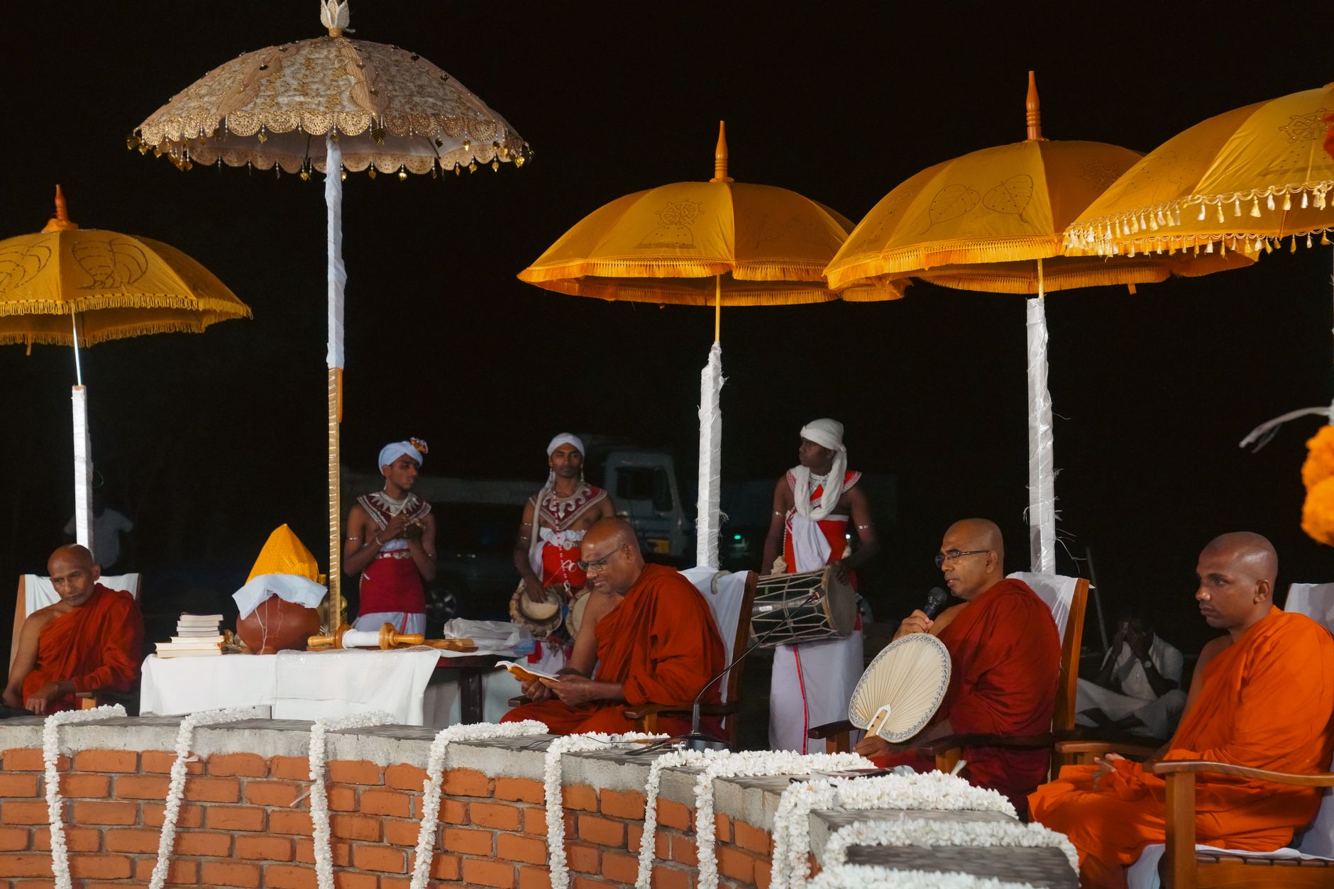 Passara with Family: What Works and What to Skip