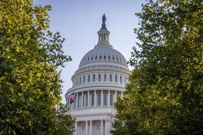 Senate's Crypto Drama: Why the CLARITY Act Is Stuck in a Rut
