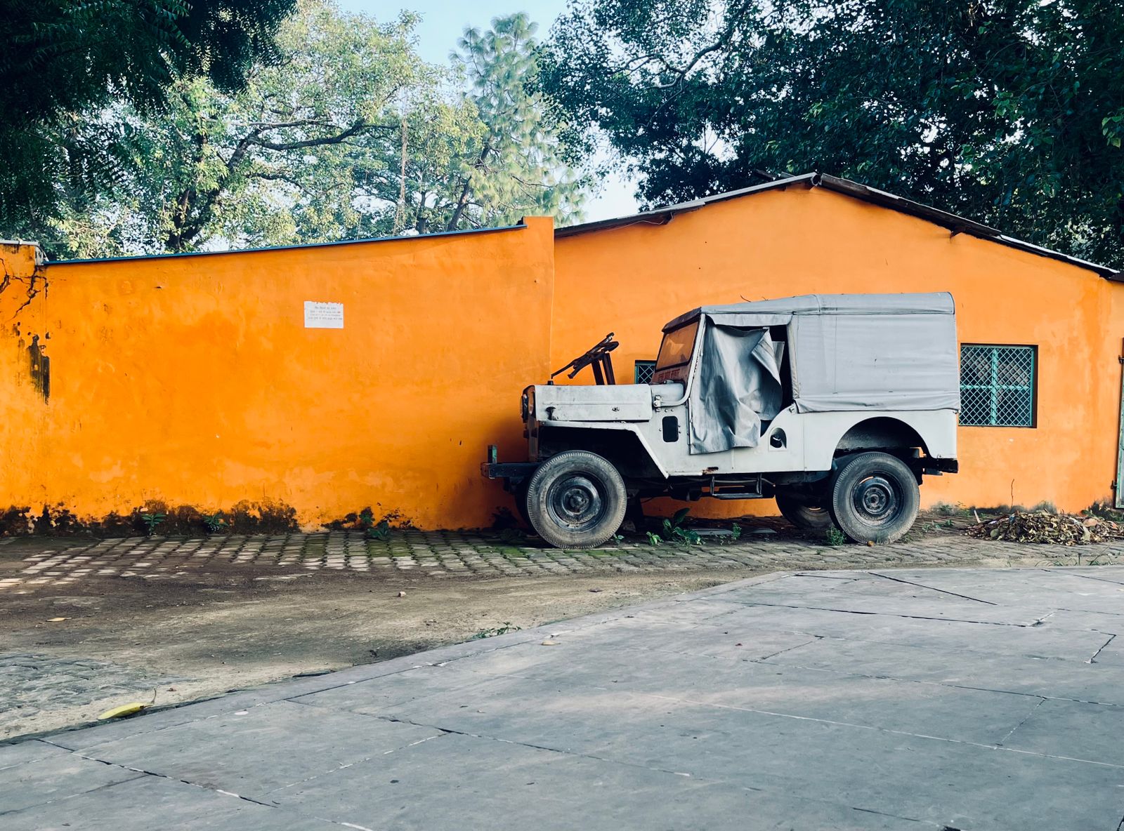Jeep by the orange wall paint by numbers