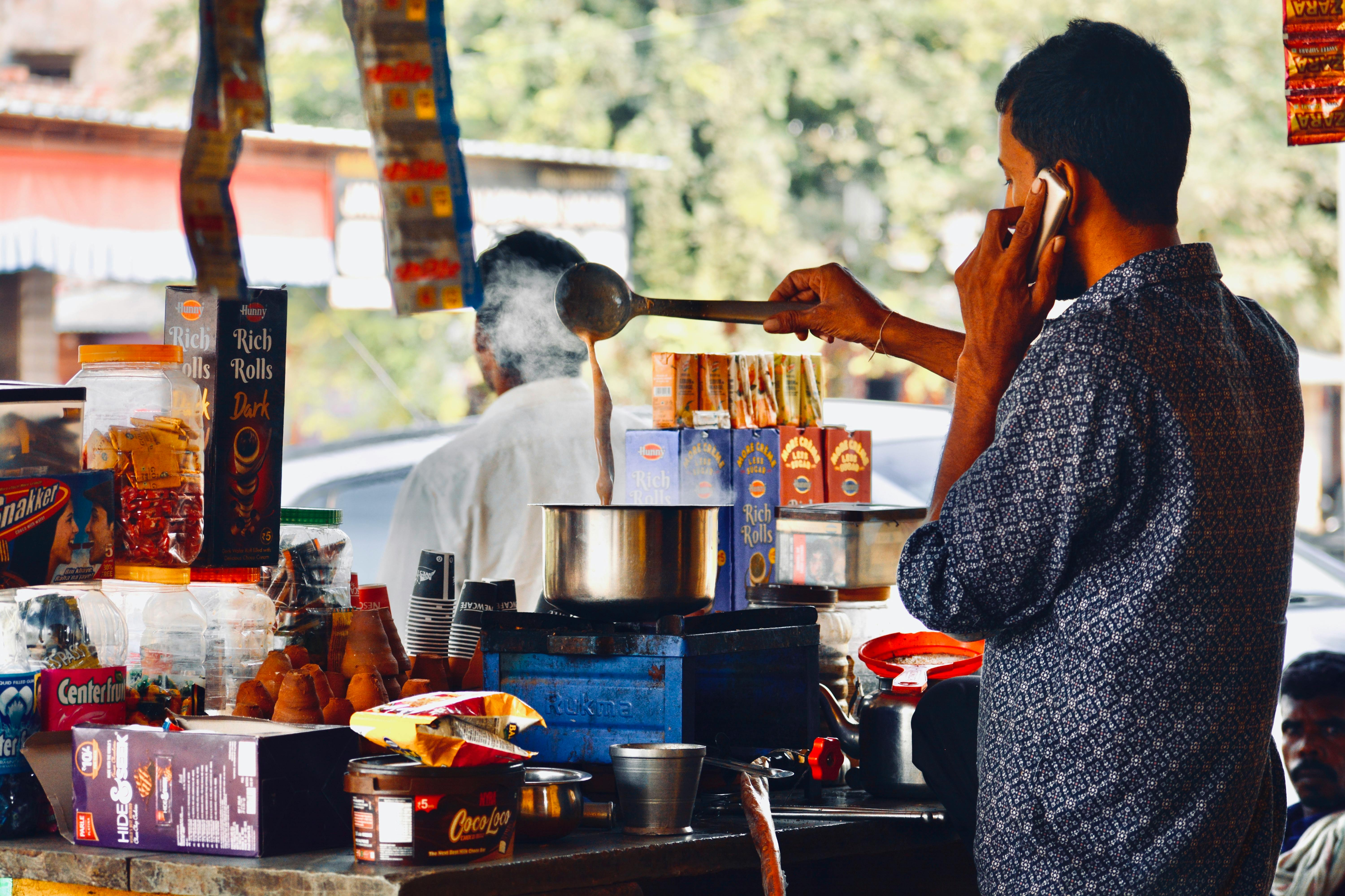 財經：牛頭角屋邨妹奮鬥逆襲 獲周大福創建入股支持