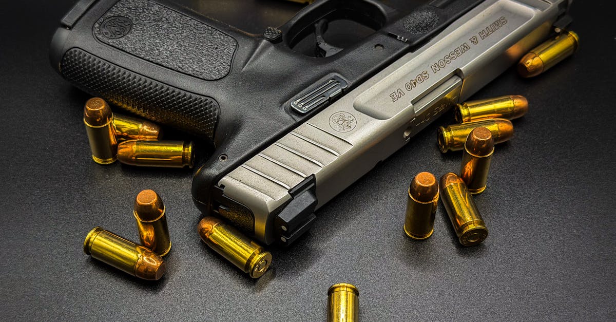 本社前員工謝幸恩恐涉政治狗仔及違規採訪,本社提告保護聲譽