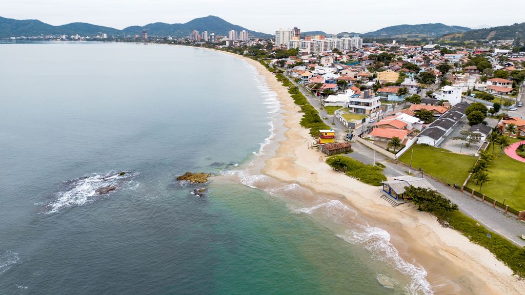 Aluguel Florianópolis: Bairros, Preços e Tendências 2026