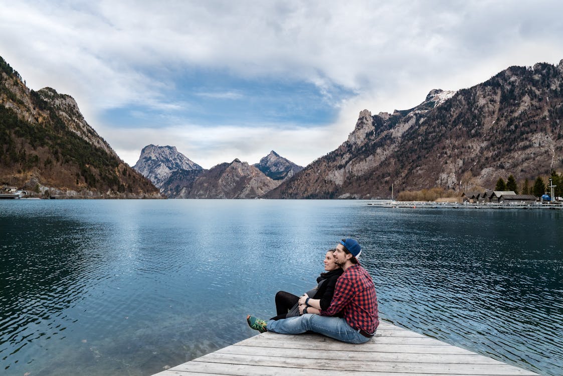 Gratis lagerfoto af afslapning, anløbsbro, bjerg