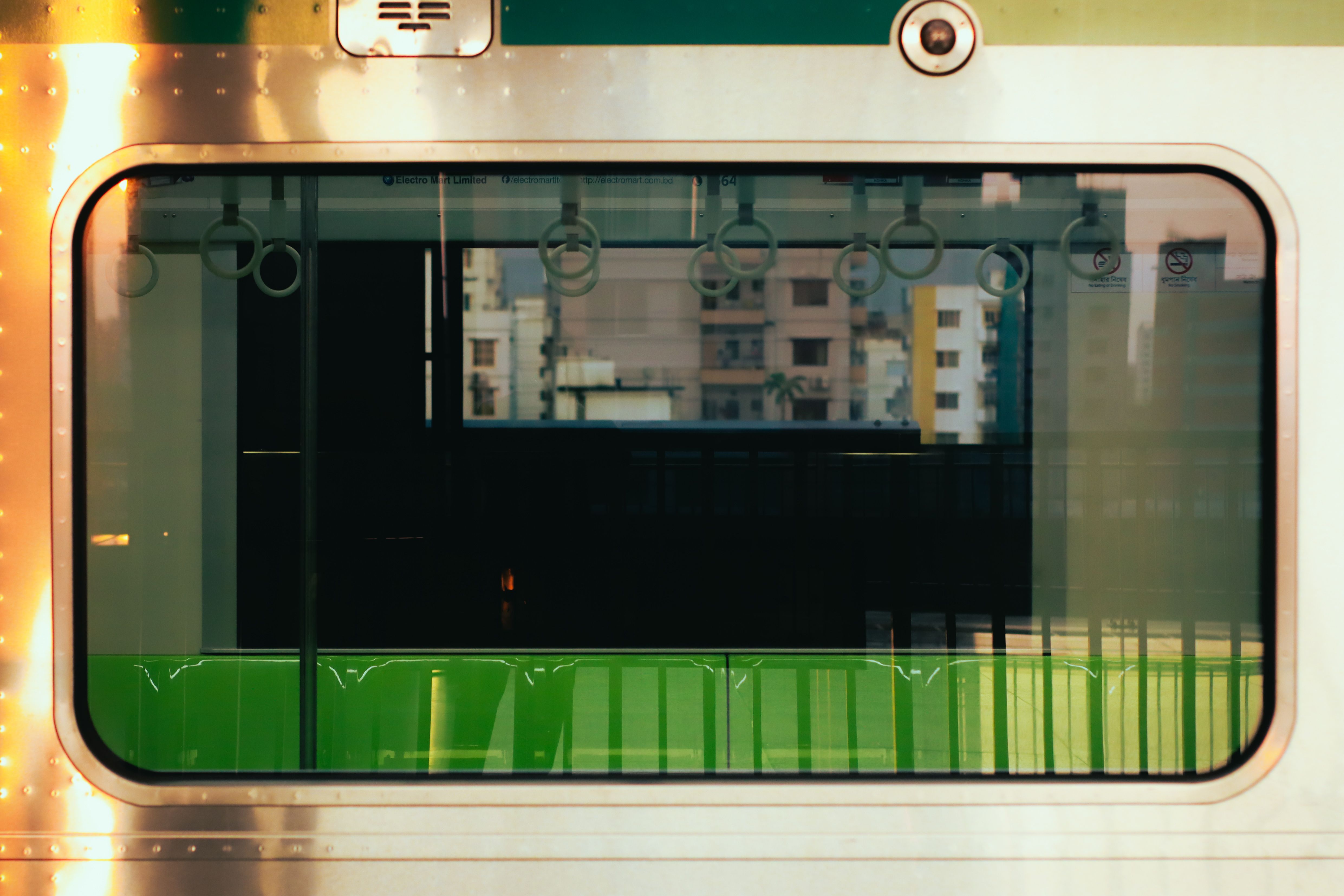 The case for transit: How transportation shapes economic mobility in Miami — Photo by Mostain Billah Prince on Pexels