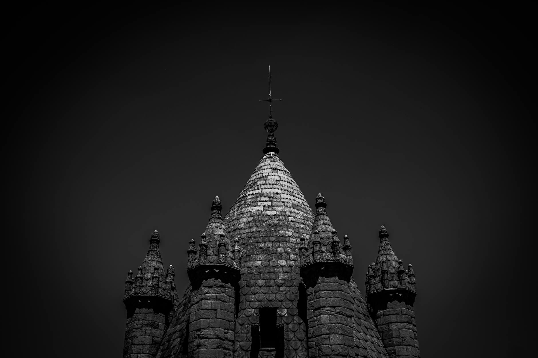 Popular sights in Evora District Landmarks in Evora District