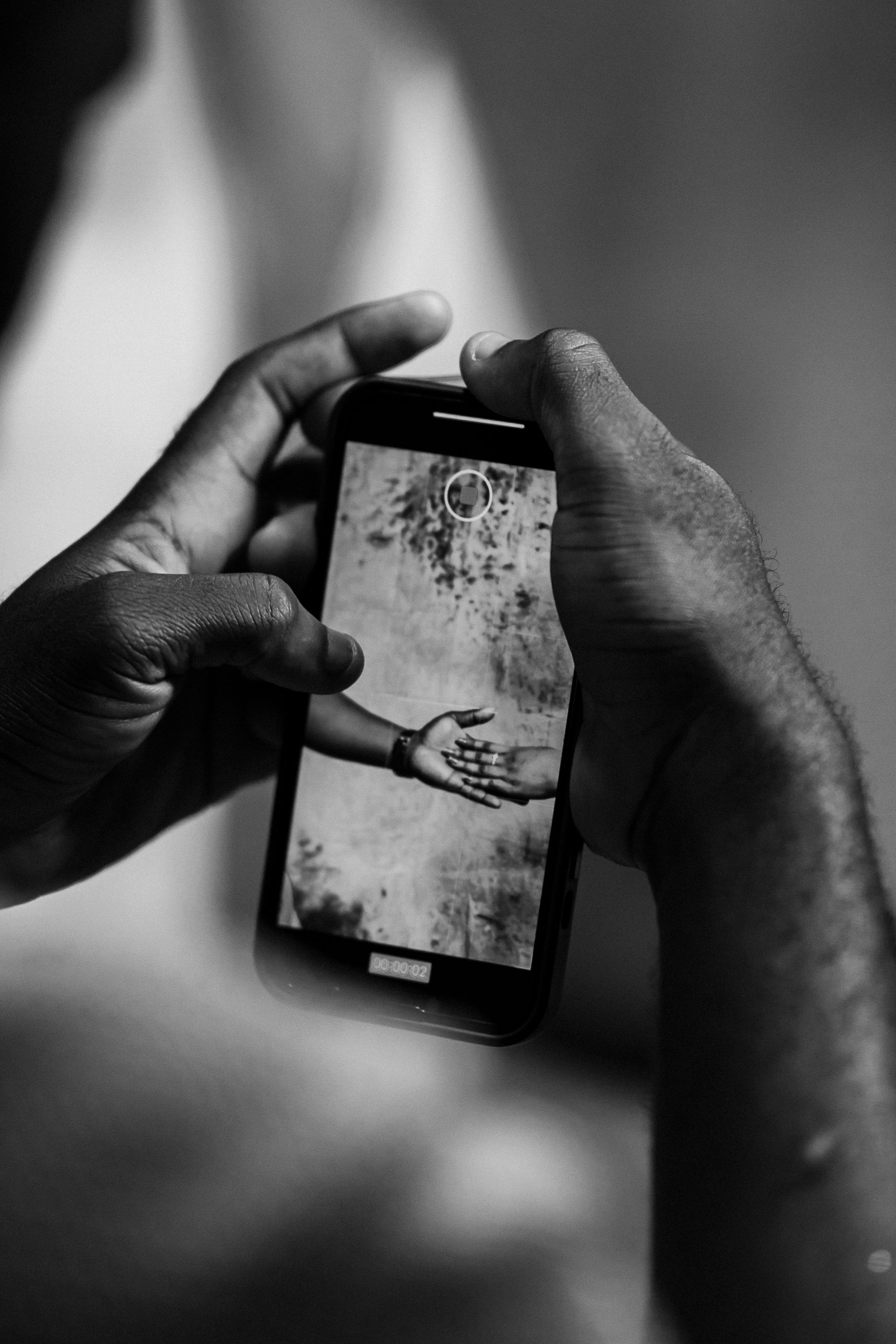 Hand Capture Photos, Download The BEST Free Hand Capture Stock Photos ...