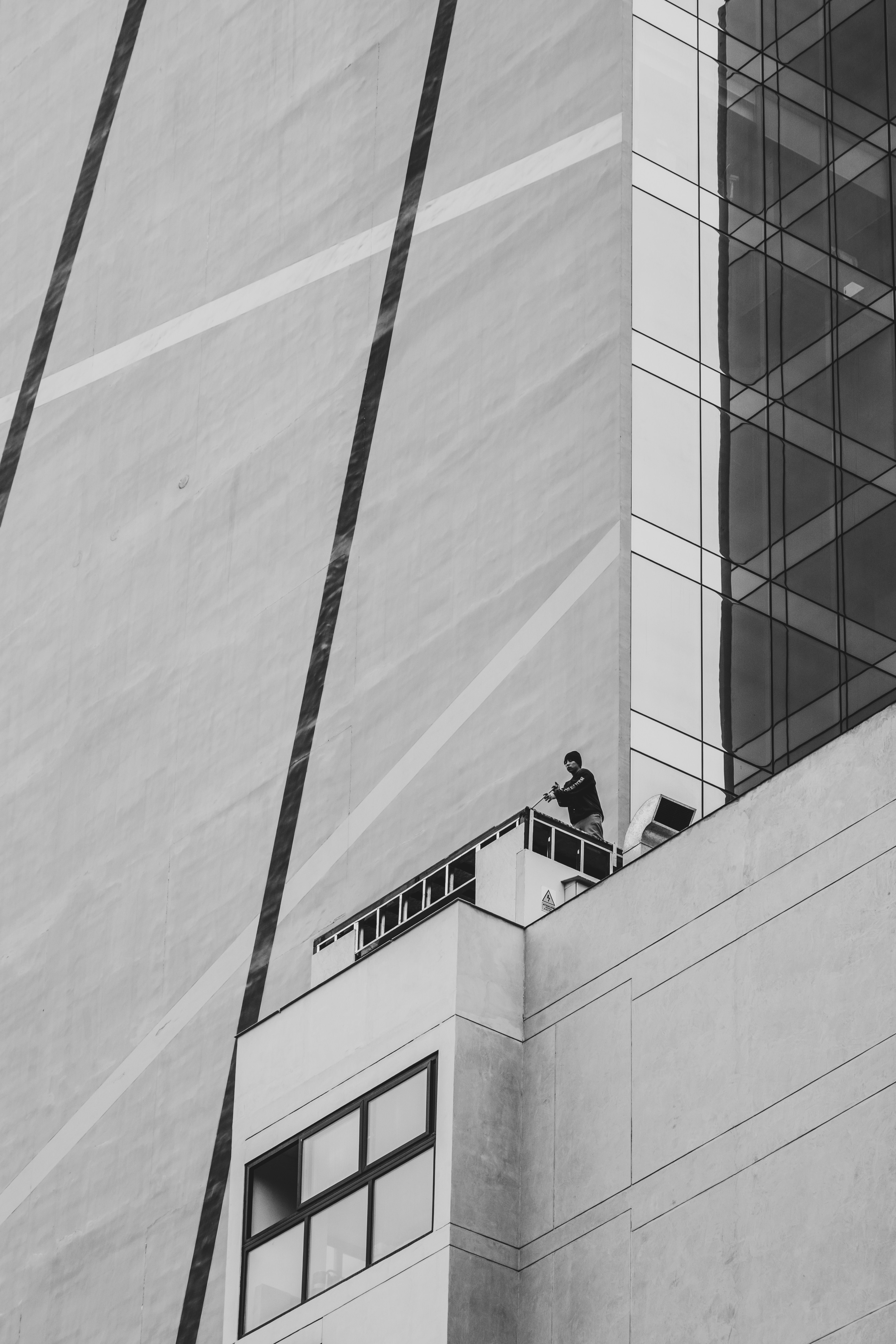 Dramatic Black and White Urban Architecture · Free Stock Photo