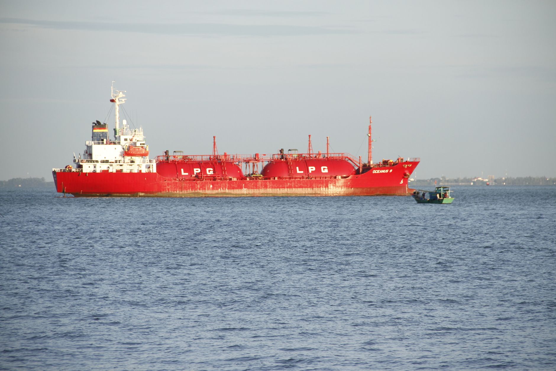 Fusion Fuel (HTOO) Adds LPG Tanker to UAE Fleet