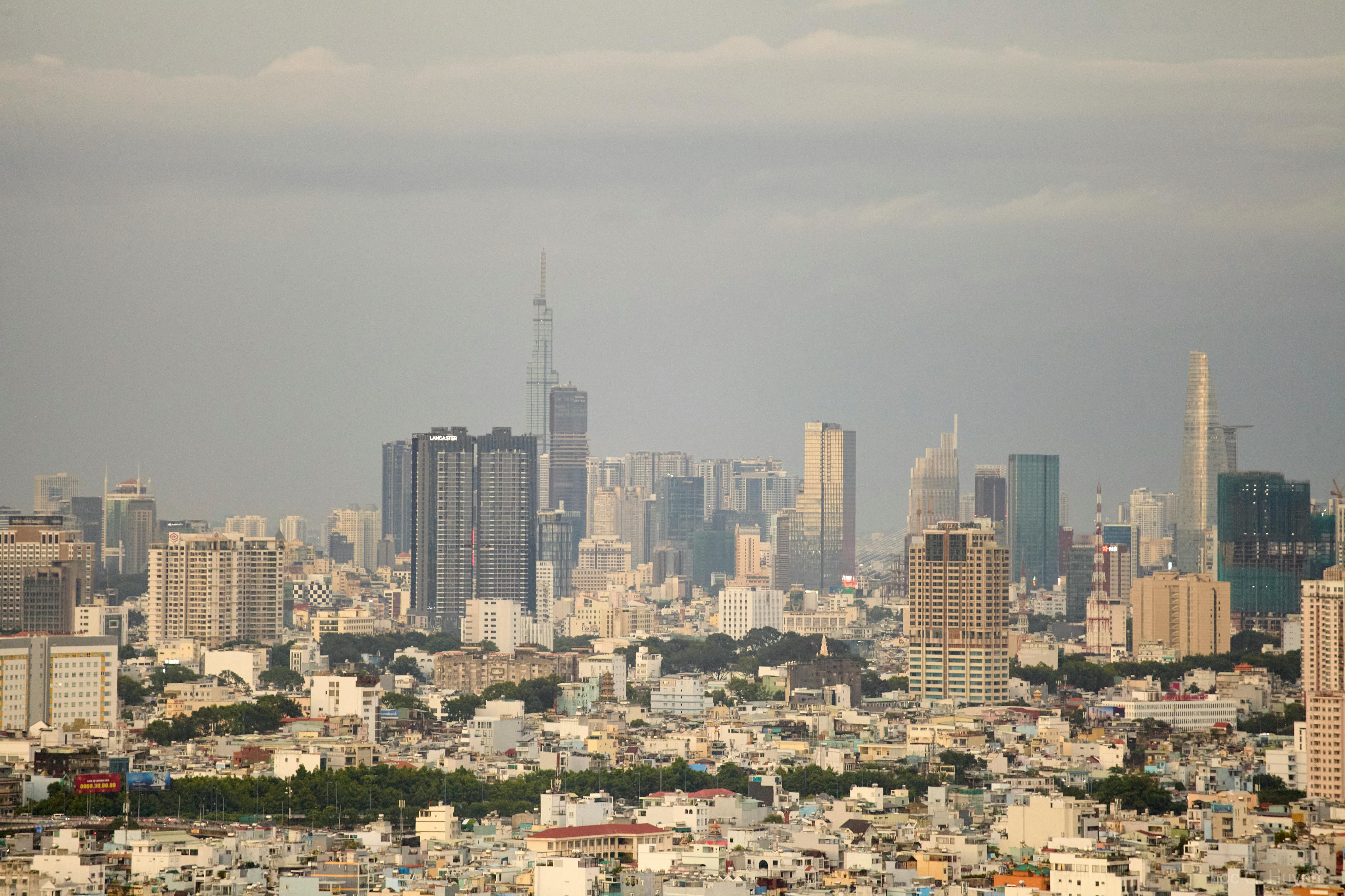 Fed降息與地緣政治風險推動金價挑戰4000美元新高