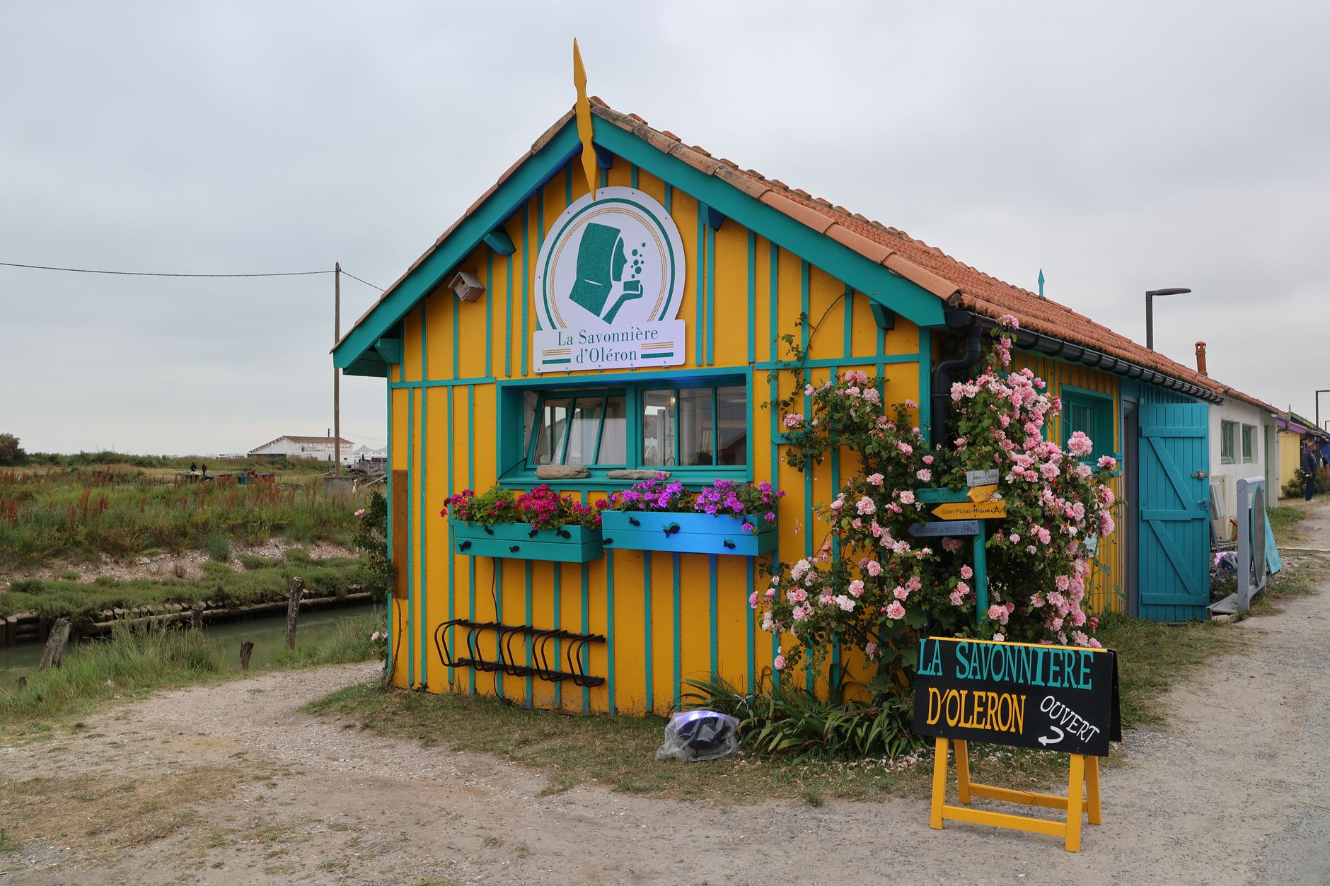 Illustration: Attaque à la voiture bélier à Oléron : l'île tranquille ébranlée