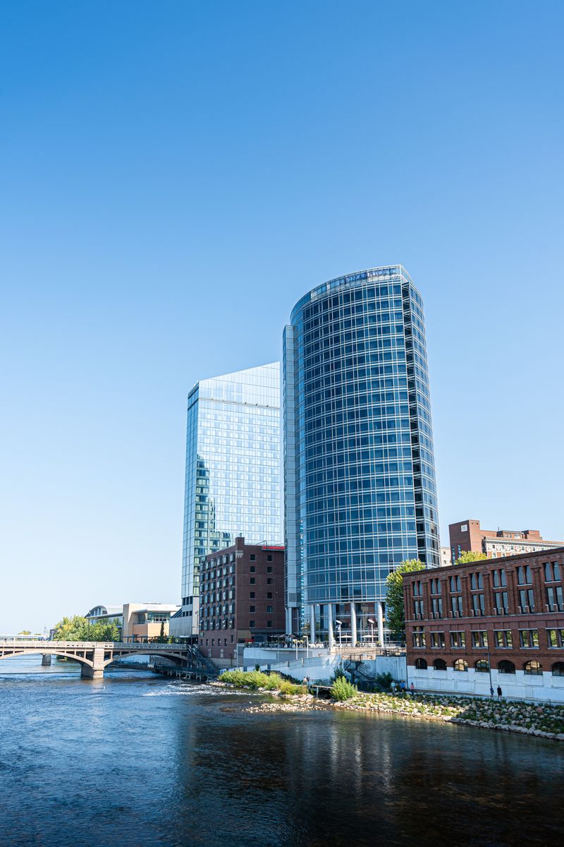 Grand River and downtown Grand Rapids skyline, Michigan