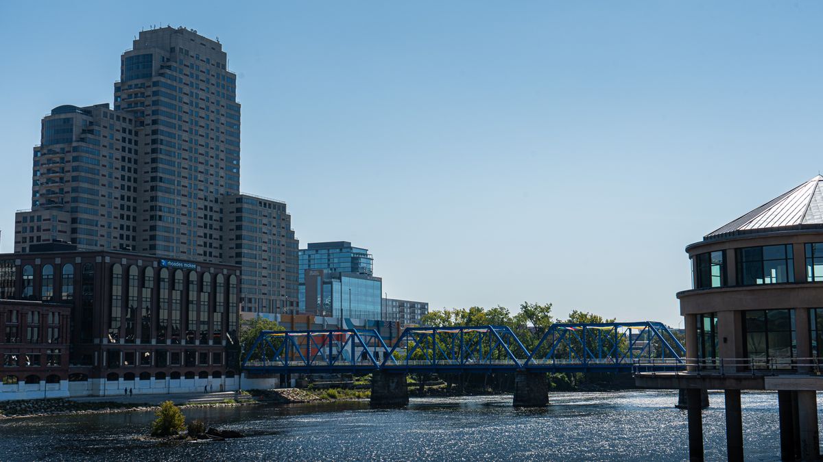 How to Enter Family Giveaways in Fort Wayne, Indiana Without Scams