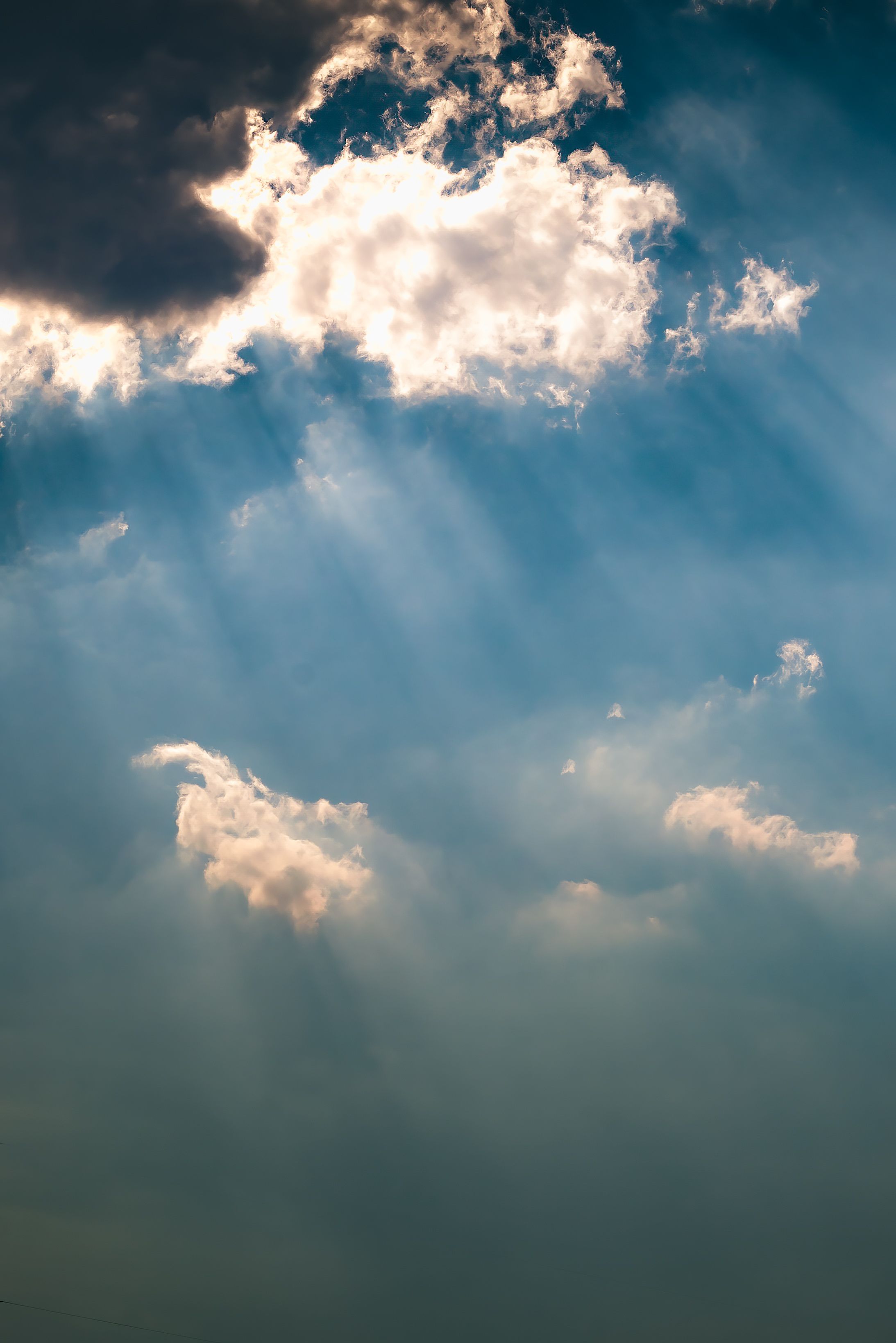 Cloudy Sky With Sun Rays Photos, Download The BEST Free Cloudy Sky With ...