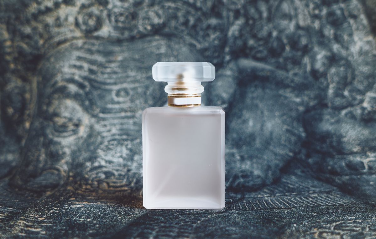 Maison Noir fragrance composition