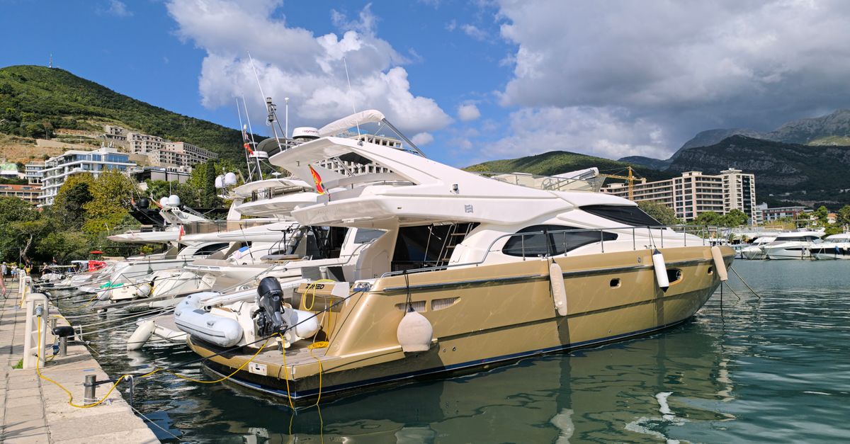 Best practices for arranging tax-free yacht fuel in Montenegro