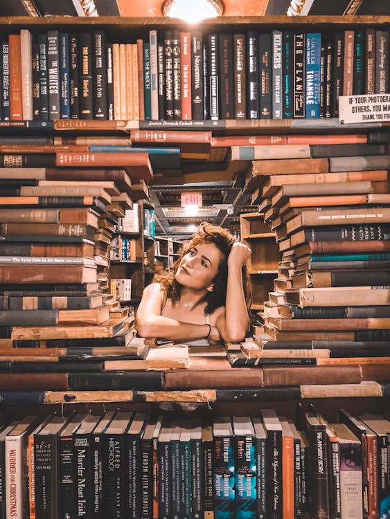 Free Pile of Books Formed Circle Stock Photo