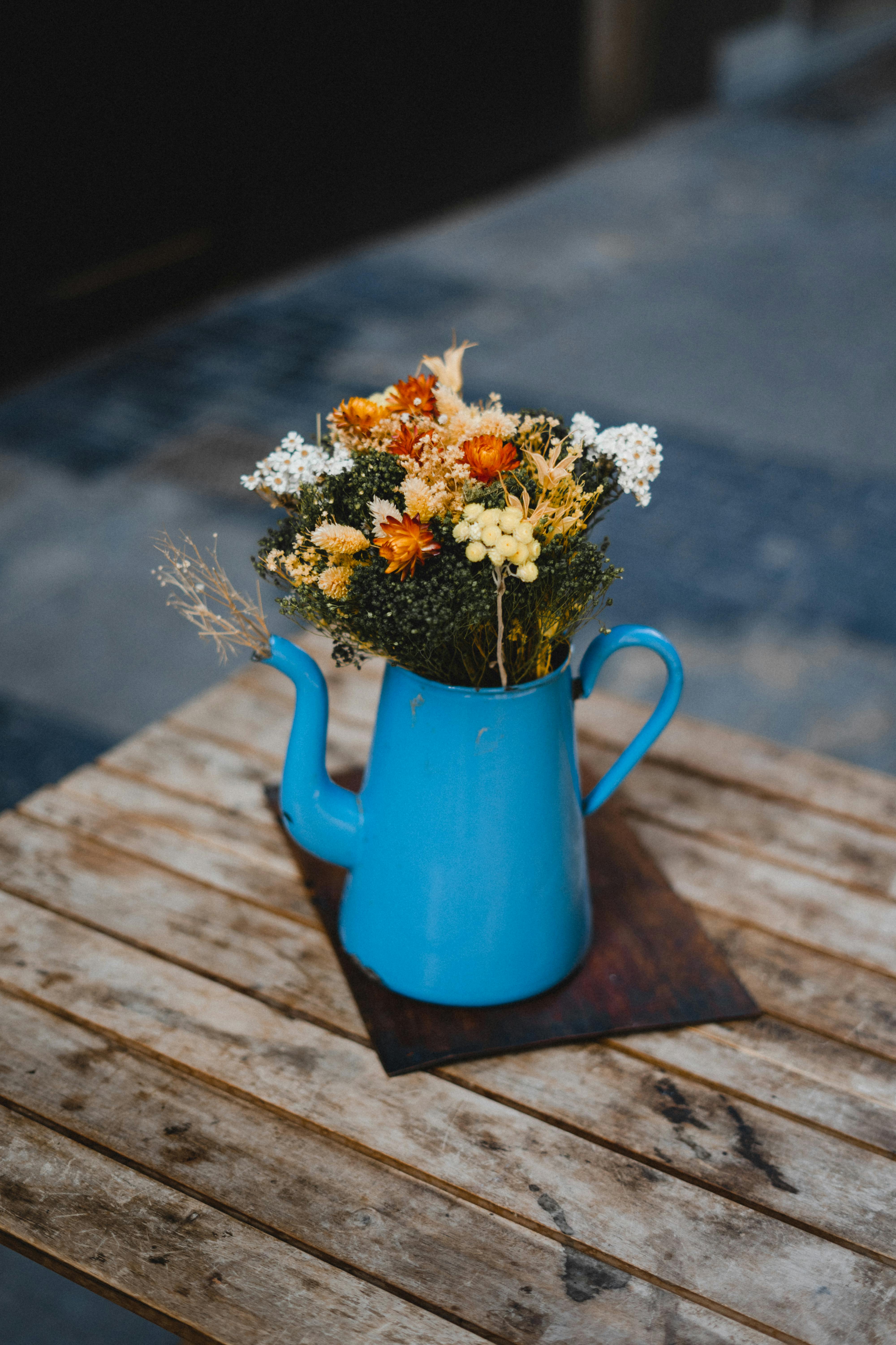 Photo gratuite de bouquet, casserole, composition florale