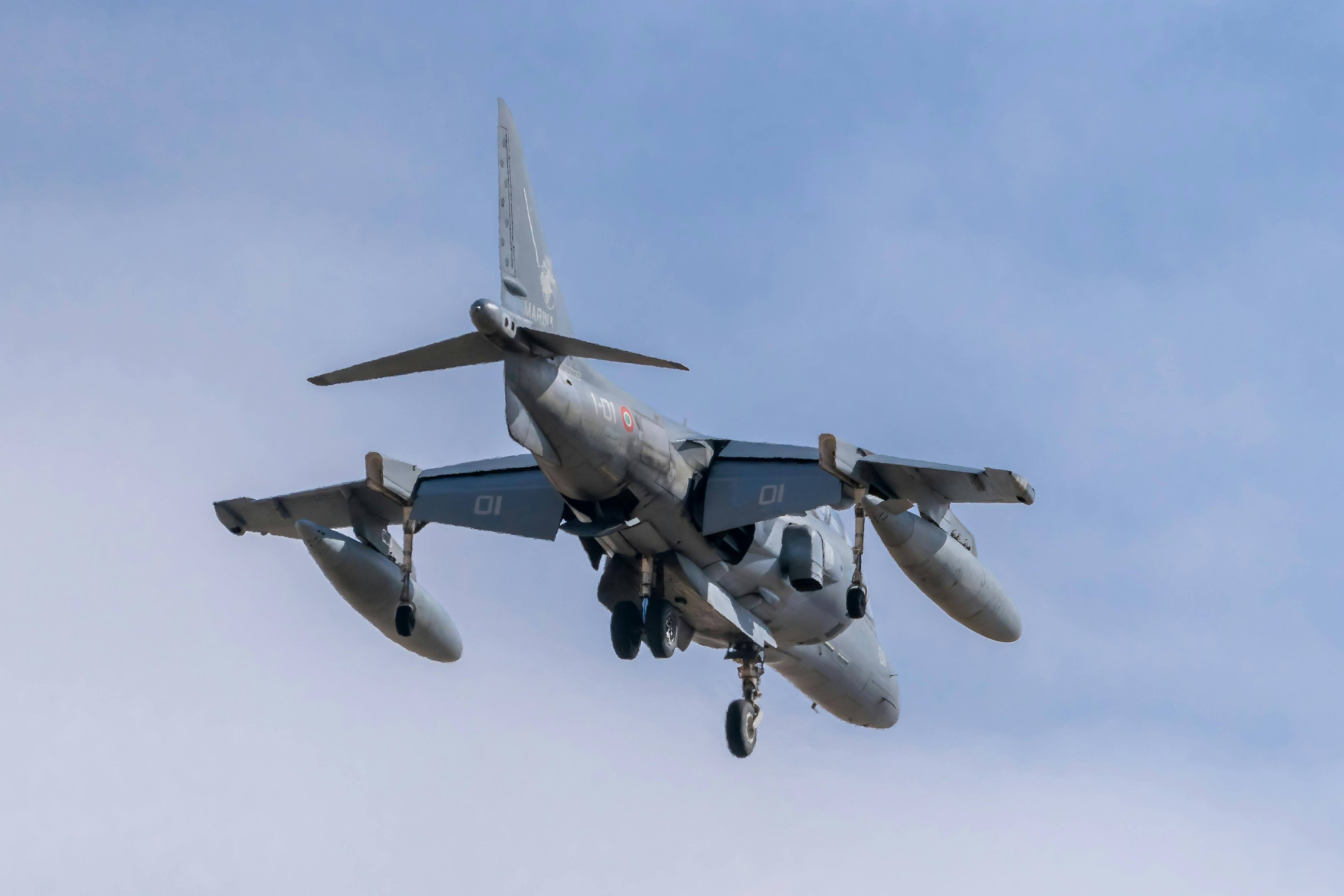 國防部呼籲美日等國停止干擾區域穩定