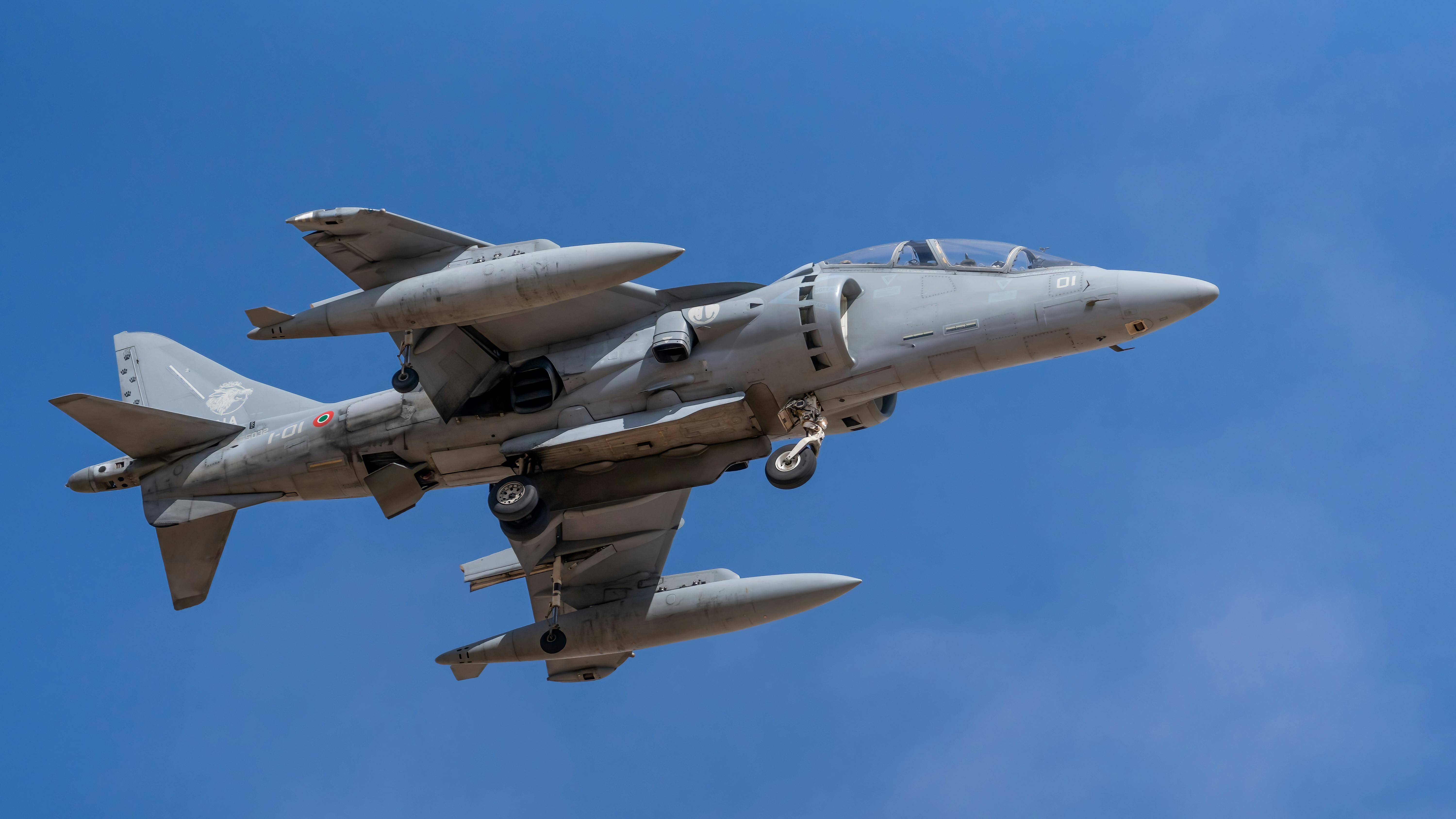 14架次共機侵越中線 國防部強調將嚴密掌握情勢