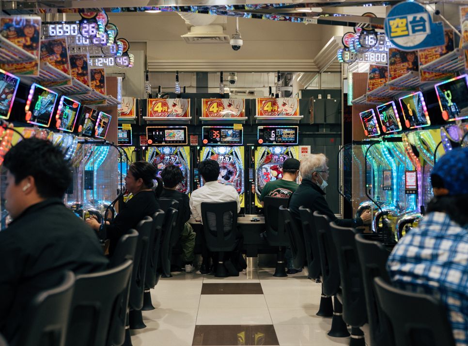 Online Casino: Spielautomaten und Live-Spiele im Überblick