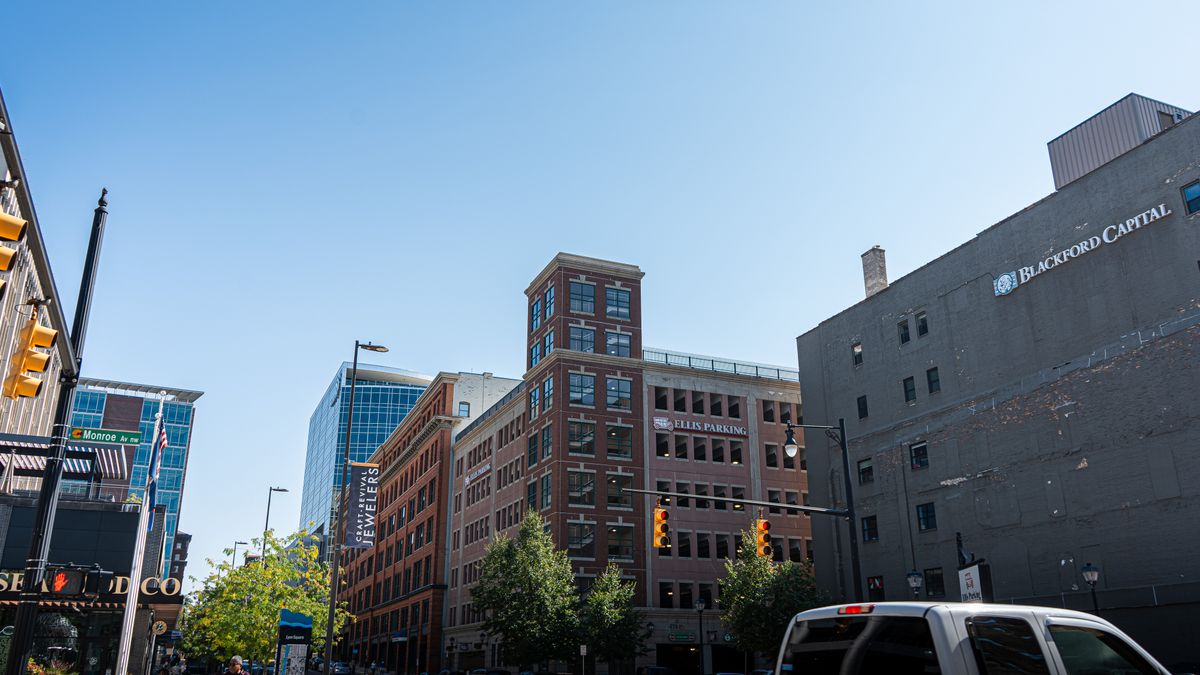 Fort Wayne, IN Travel Sweepstakes Near Me: Where to Find Legit Deals