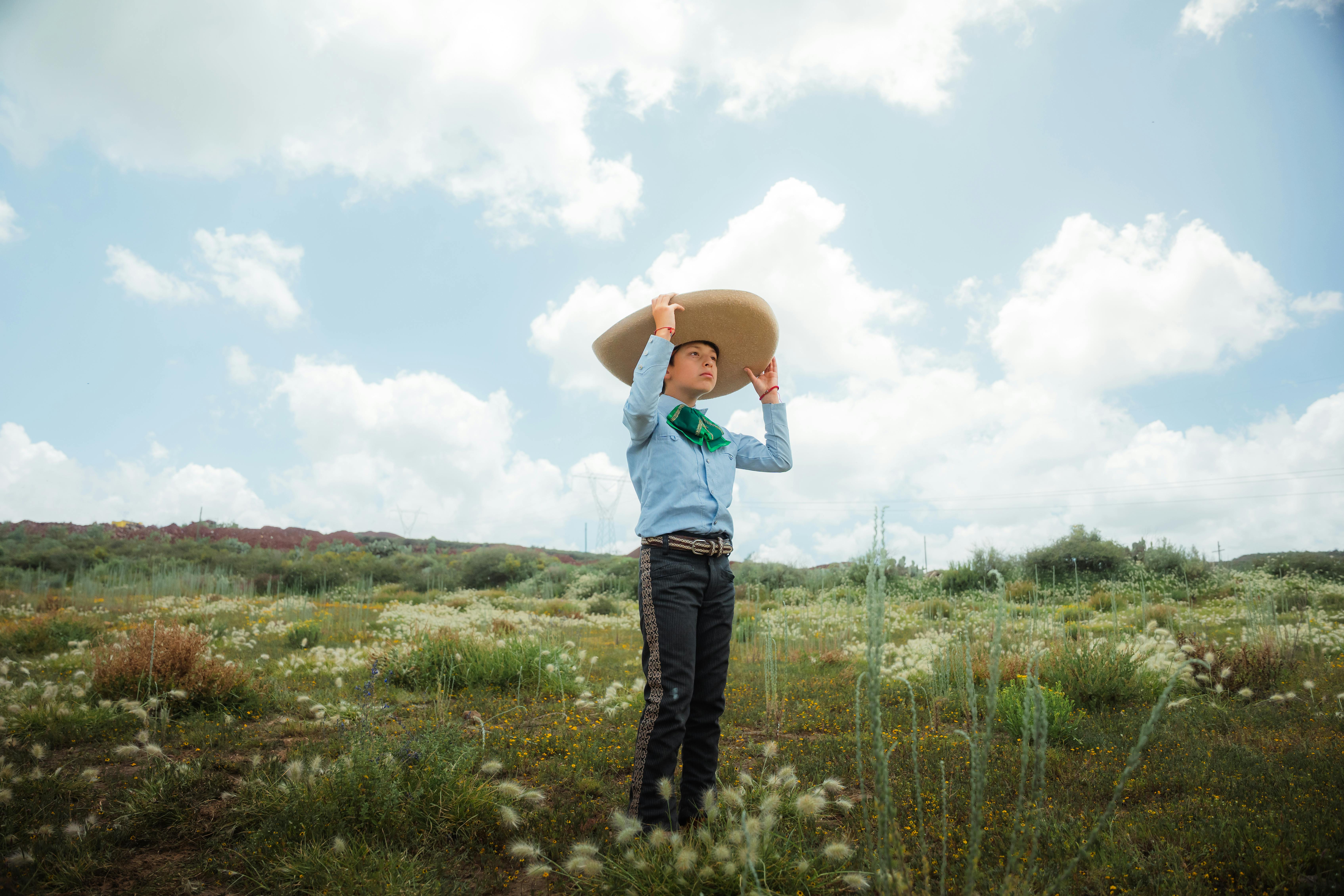 桃園市圖親子共讀《穿梭繪本 環遊世界》國際繪本展開幕