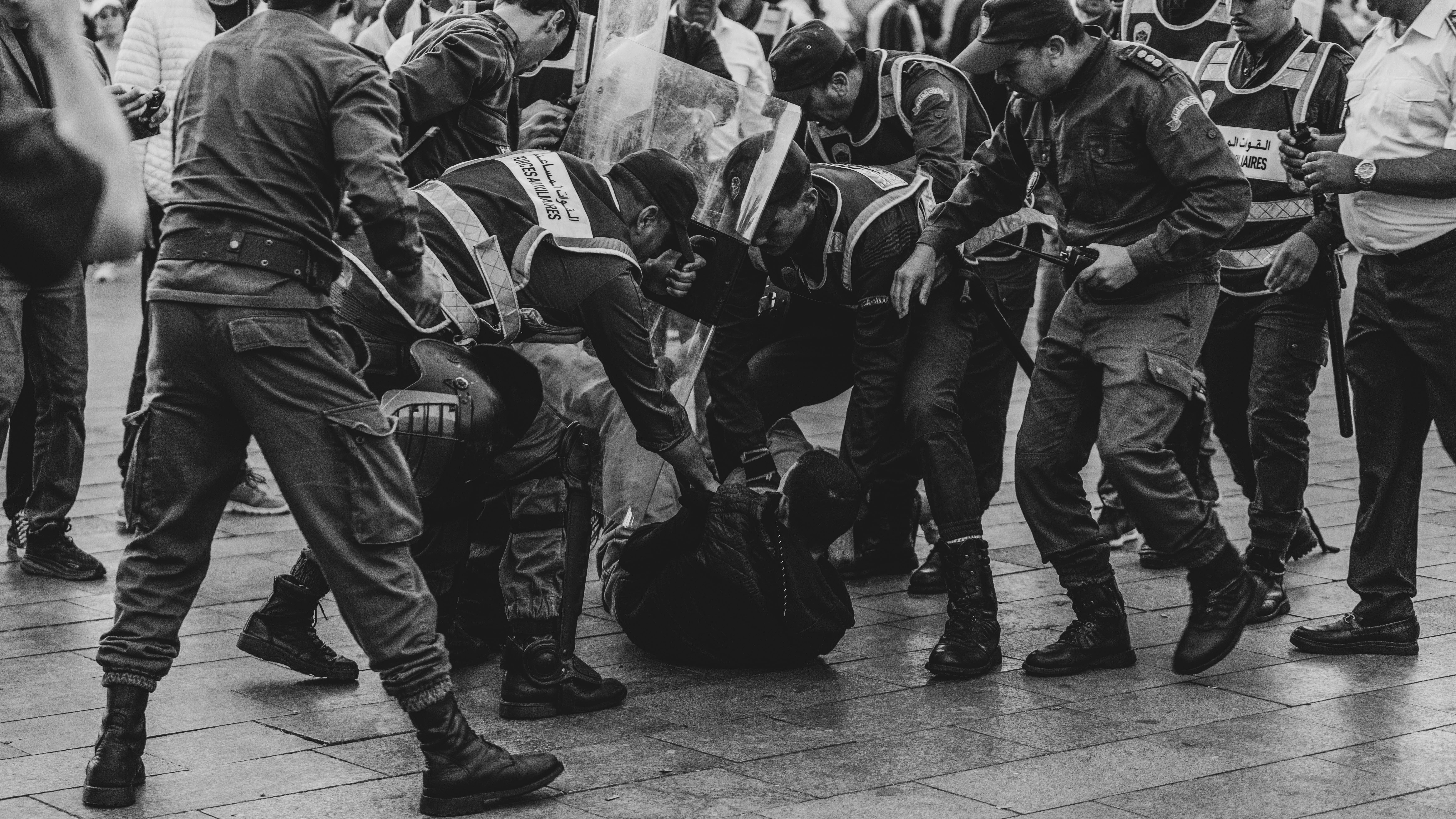 tânăr sub control judiciar după un conflict violent.