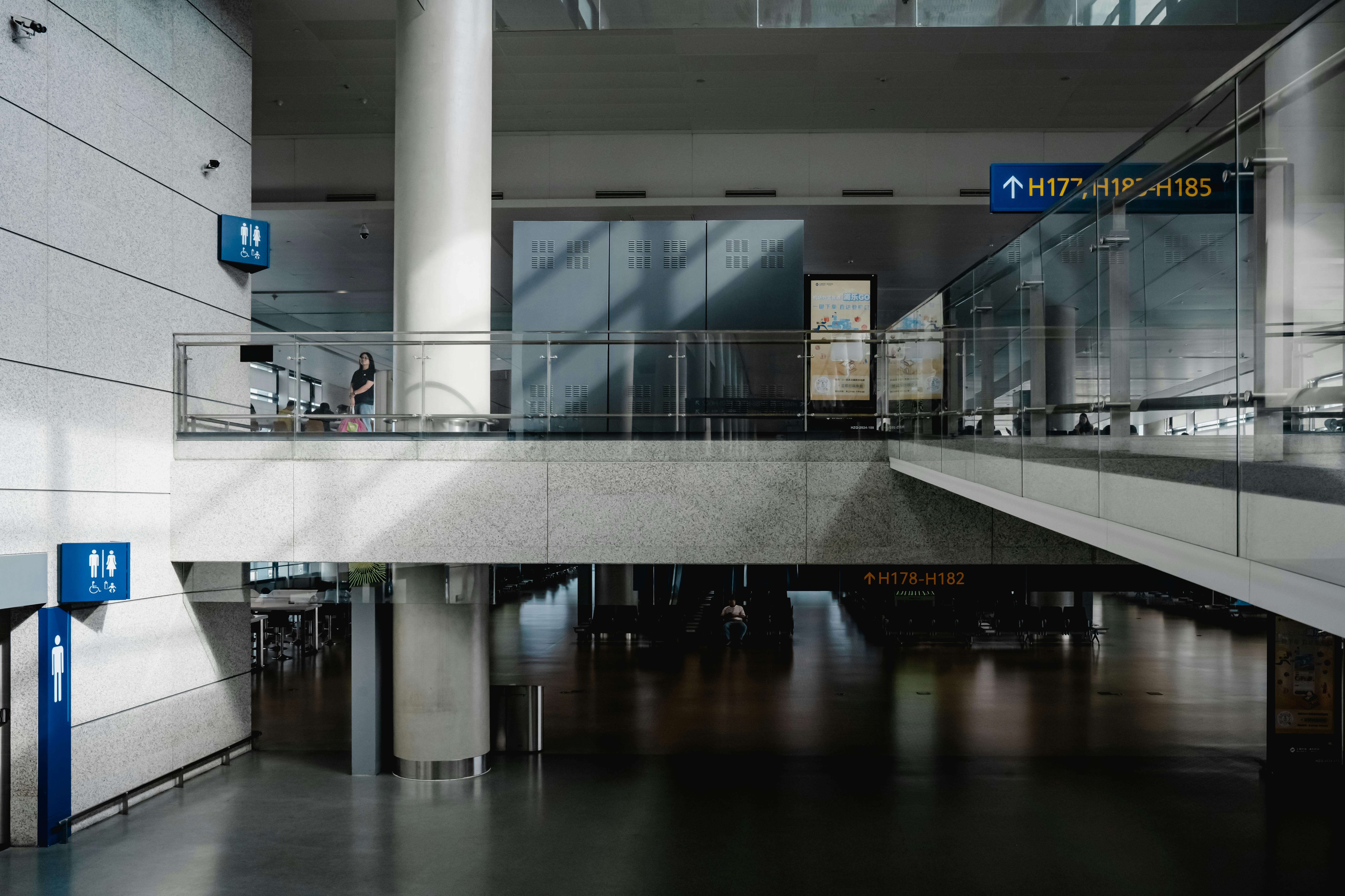 Yuzhno-Kurilsk Mendeleyevo Airport