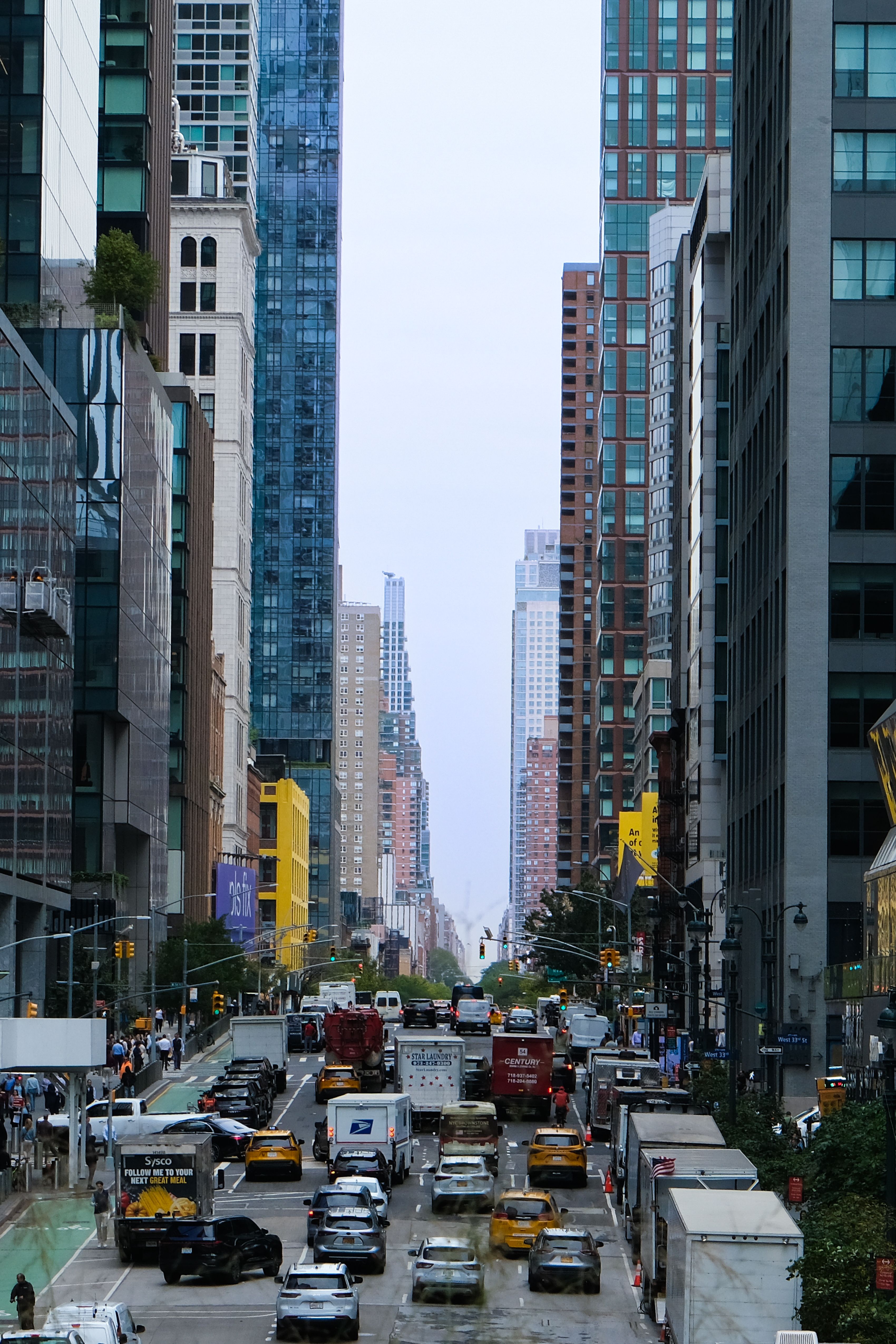Busy New York City Street with Skyscrapers · Free Stock Photo