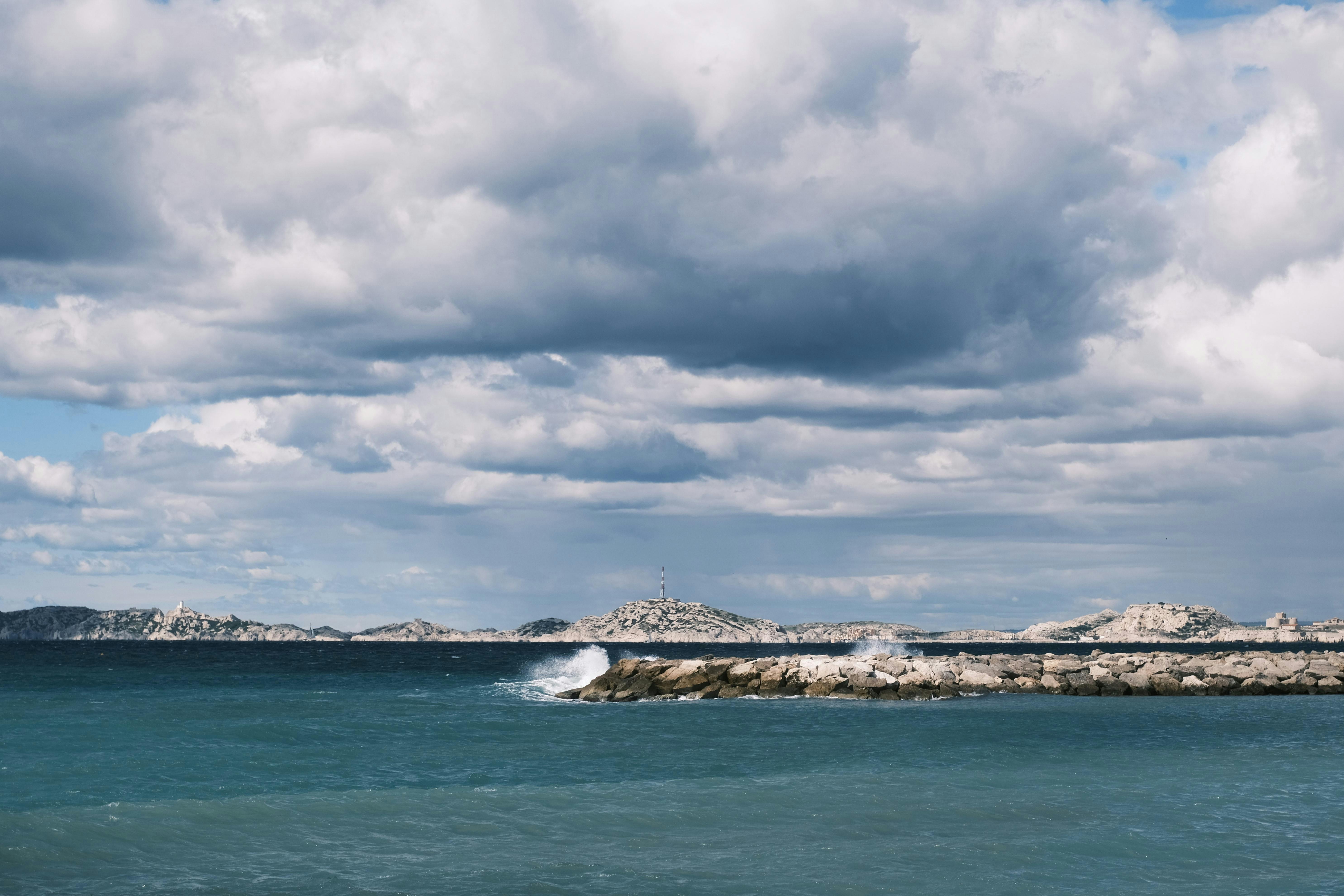 2025臺灣國際衝浪公開賽11月4日開賽 國際選手火熱報名中