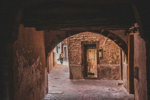 Free stock photo of essaouira, narrow alley, narrow alleyway Stock Photo