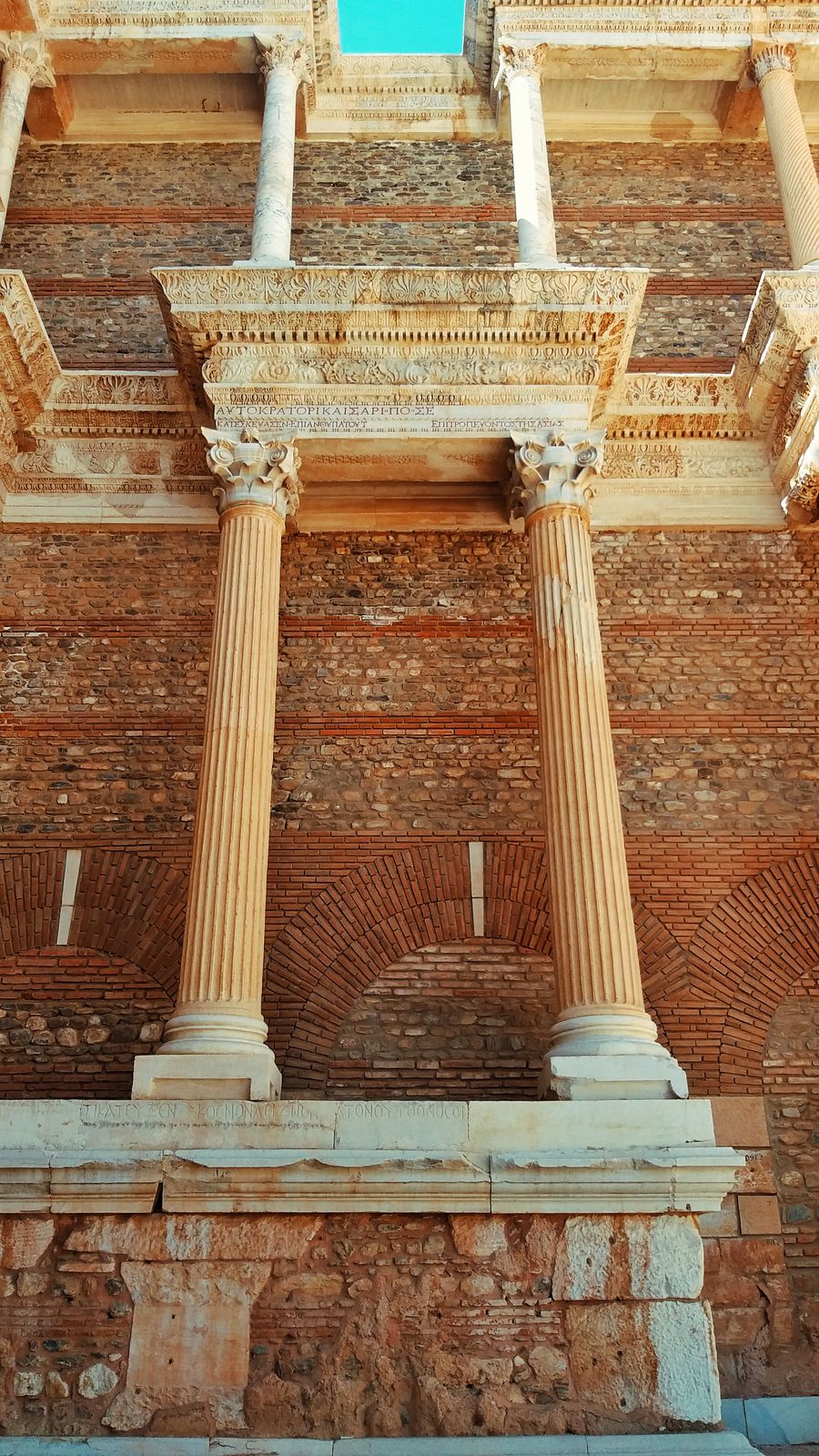 Antigua Sardes