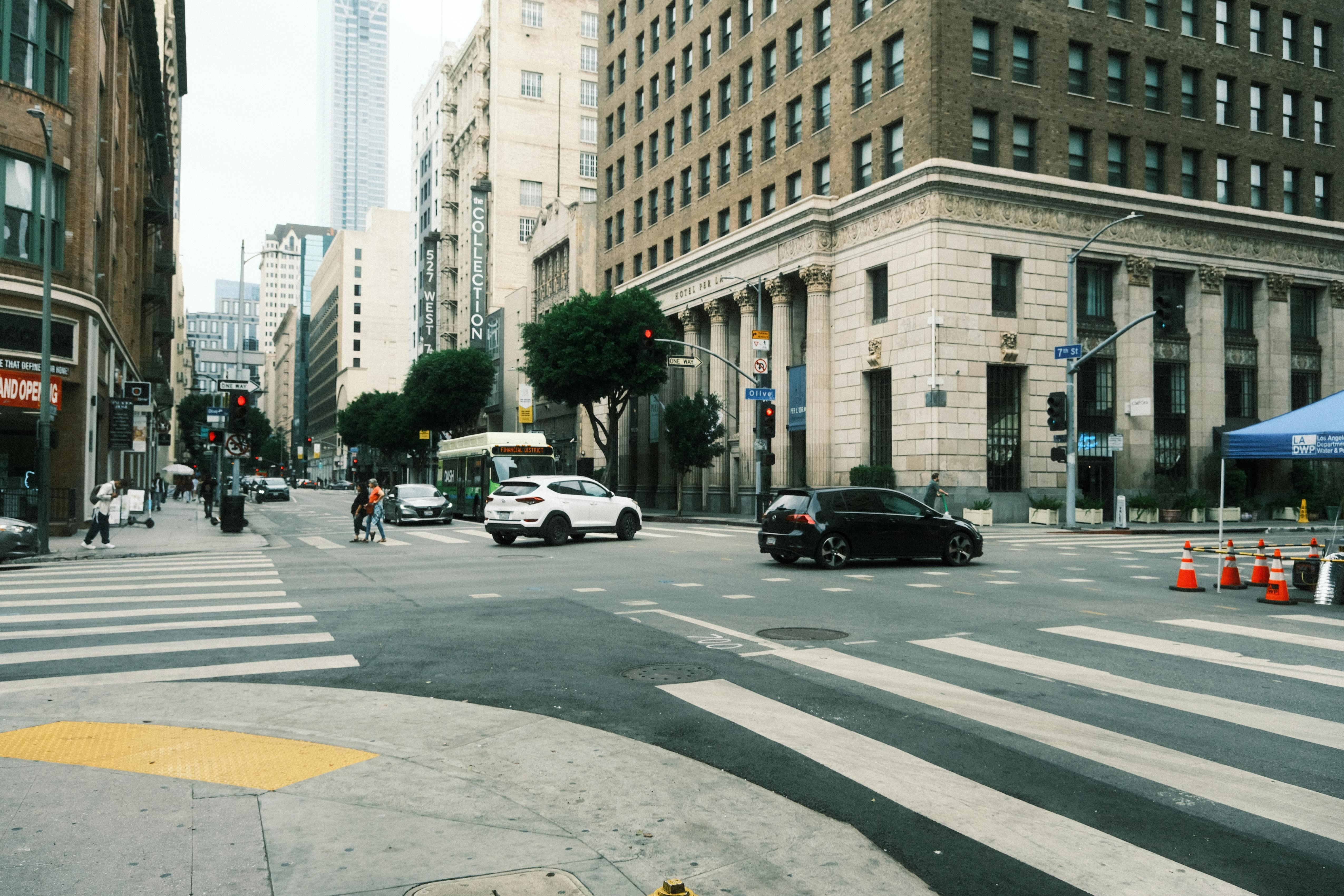What If All Cars Were Autonomous, Electric, and Free? — Photo by ubeyonroad on Pexels