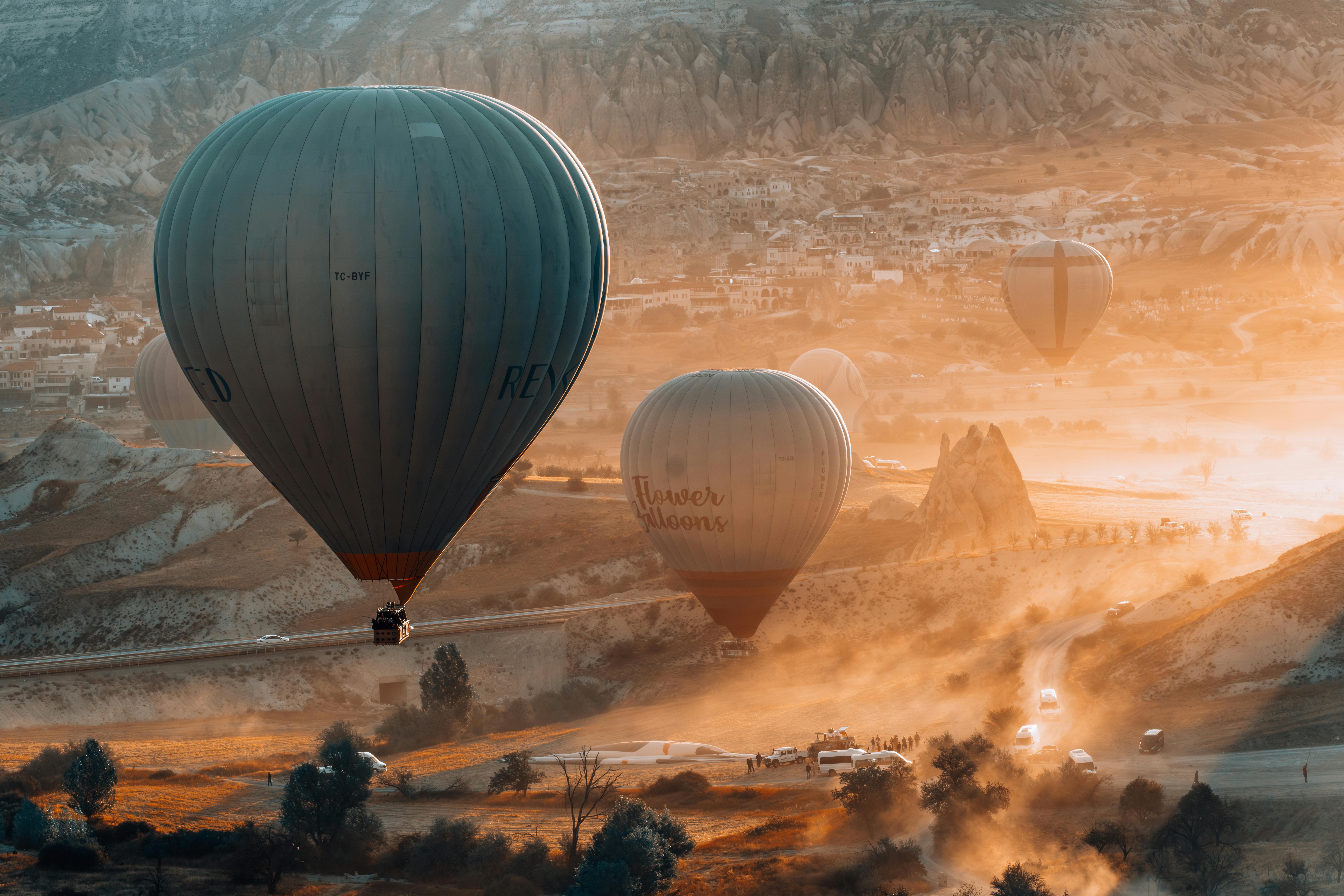Shop TODAY's Travel Awards Have Landed! All the Best Gear, Clothing, Accessories and More, From $12 — Photo by Ugur Tandogan 