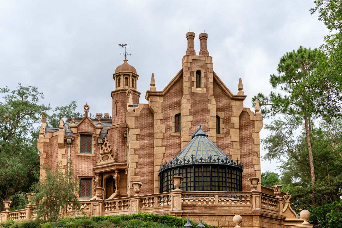 Theme park in Anaheim near Los Angeles, a popular family destination