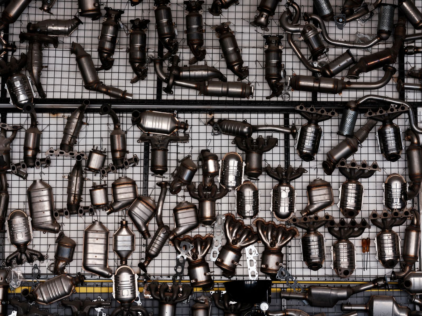 Catalytic converters — platinum group metal recovery