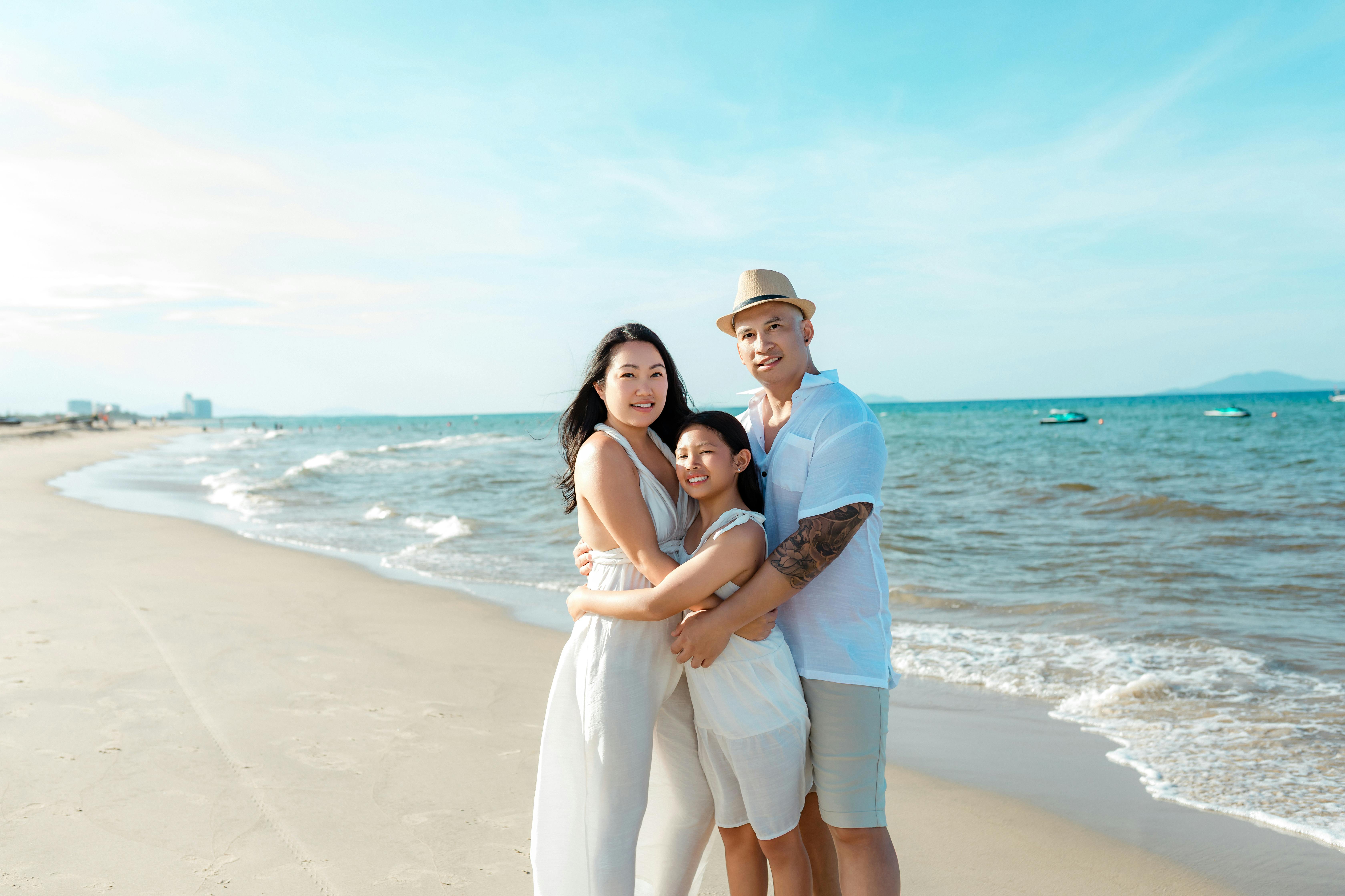 family travel quotes — Photo by Võ Văn Tiến on Pexels