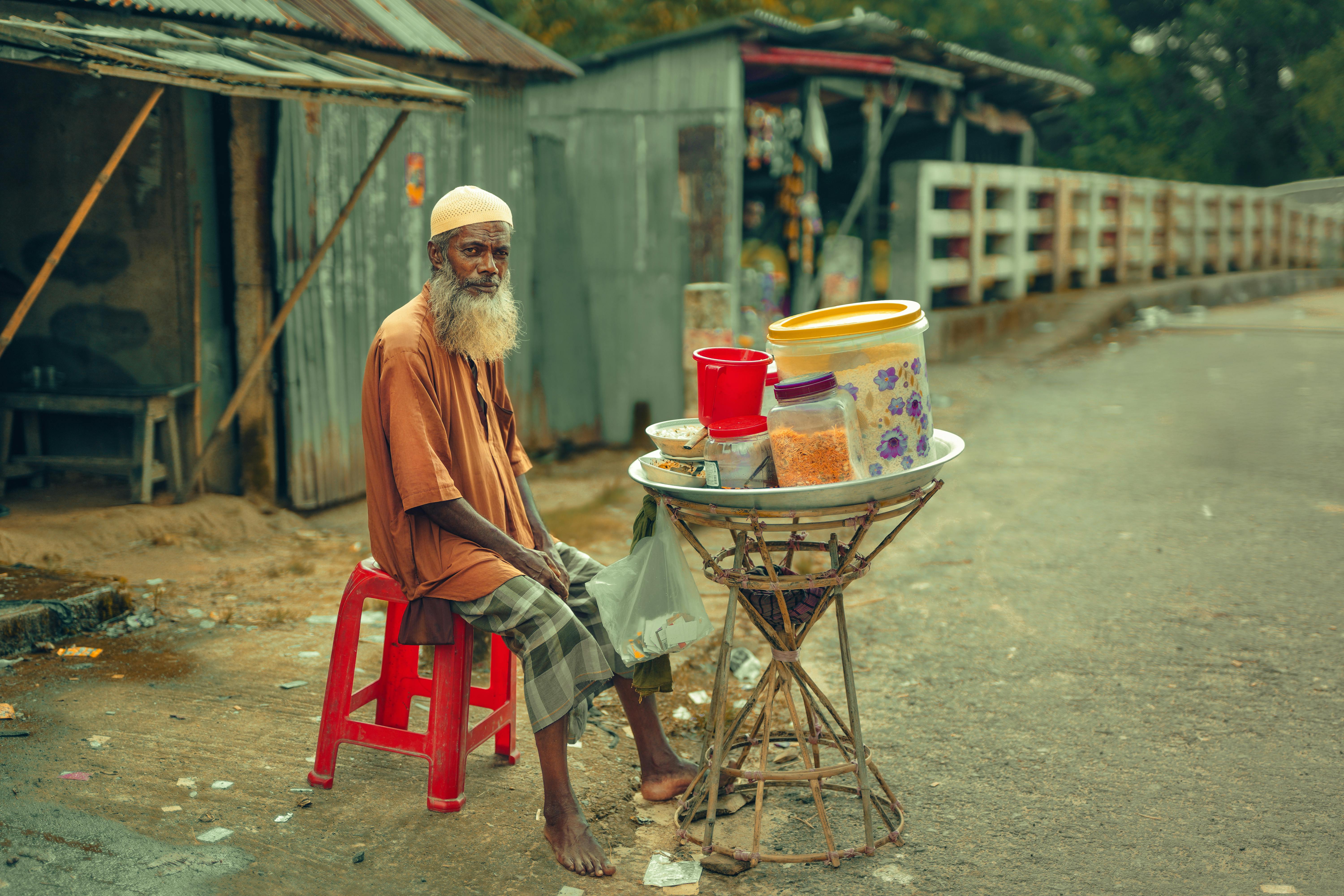 財經：牛頭角屋邨妹奮鬥逆襲 獲周大福創建入股支持