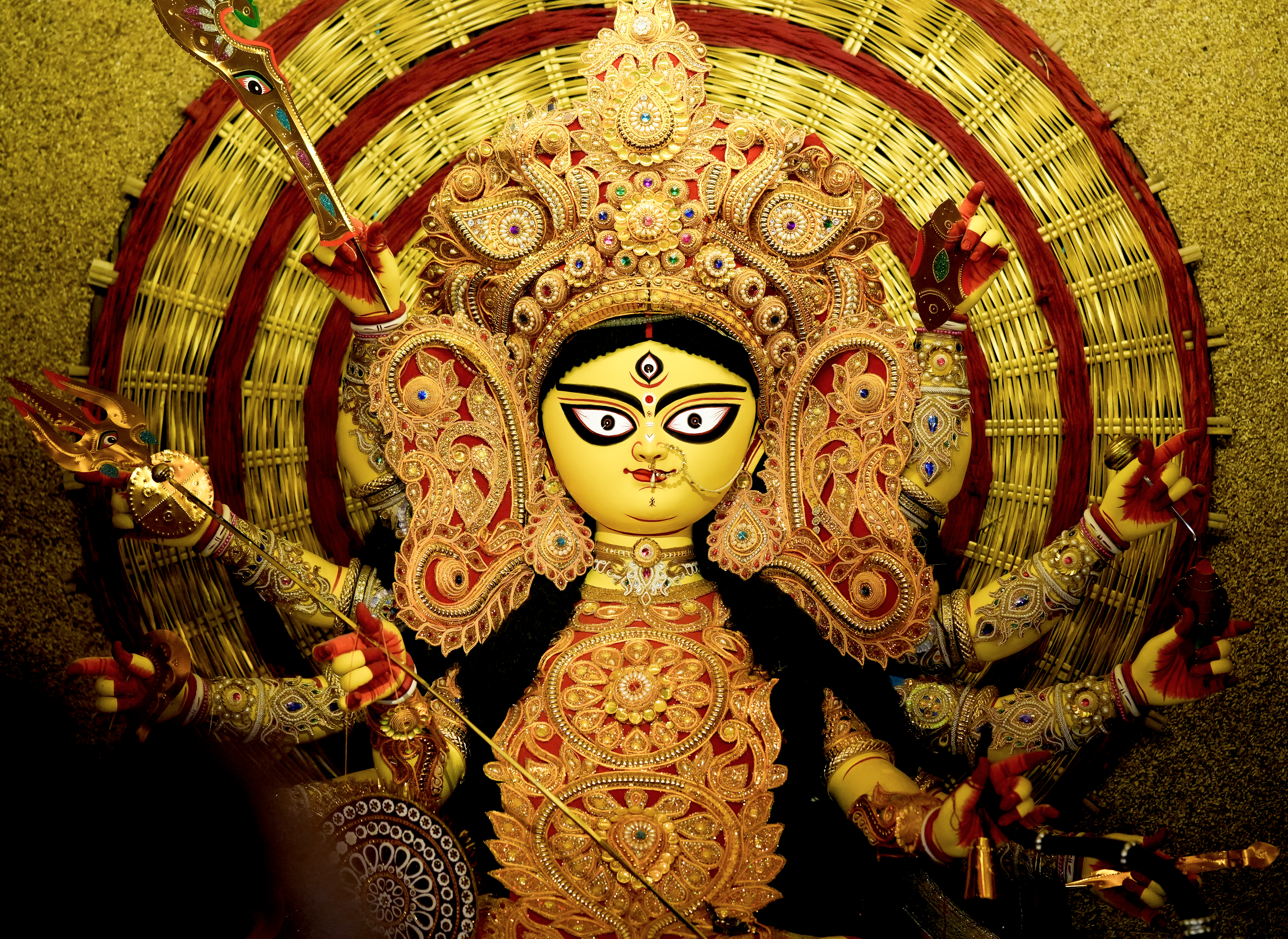 Intricate Durga Idol at Kolkata's Durga Puja Festival · Free Stock Photo
