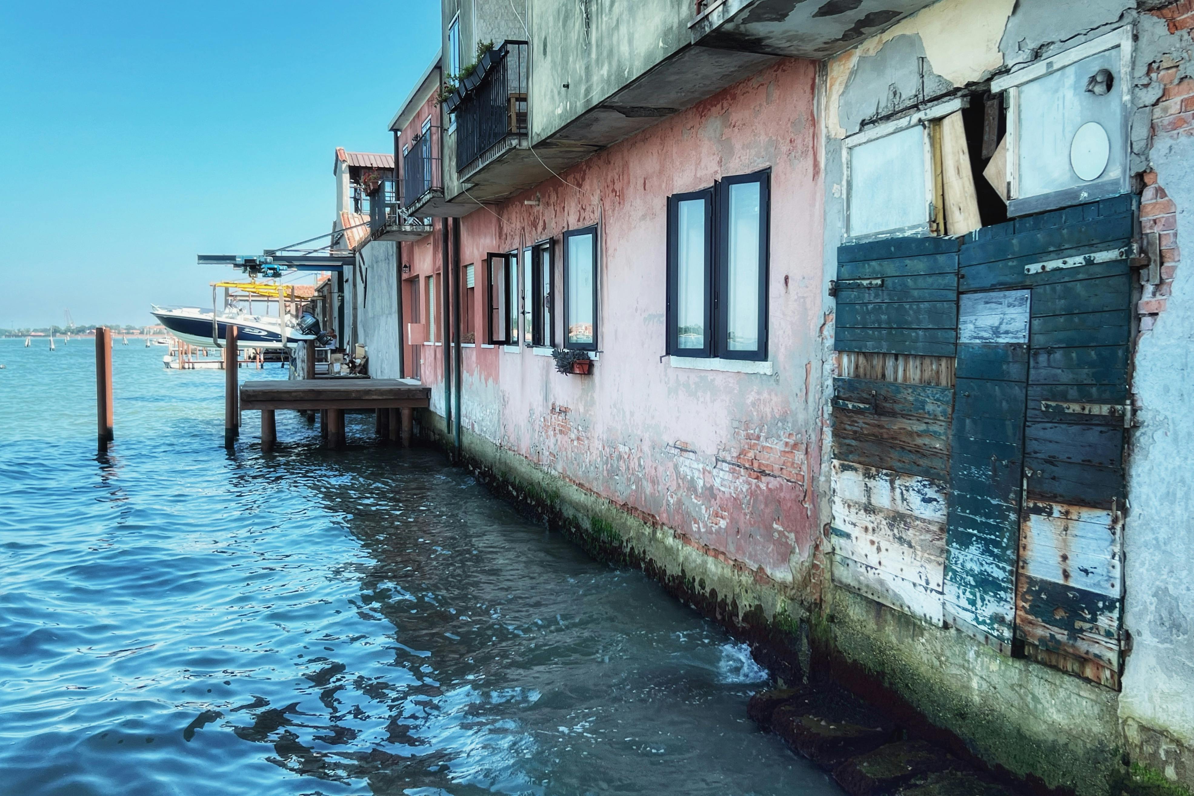 climate resilience sea level rise — Photo by Jude Mitchell-Hedges on Pexels
