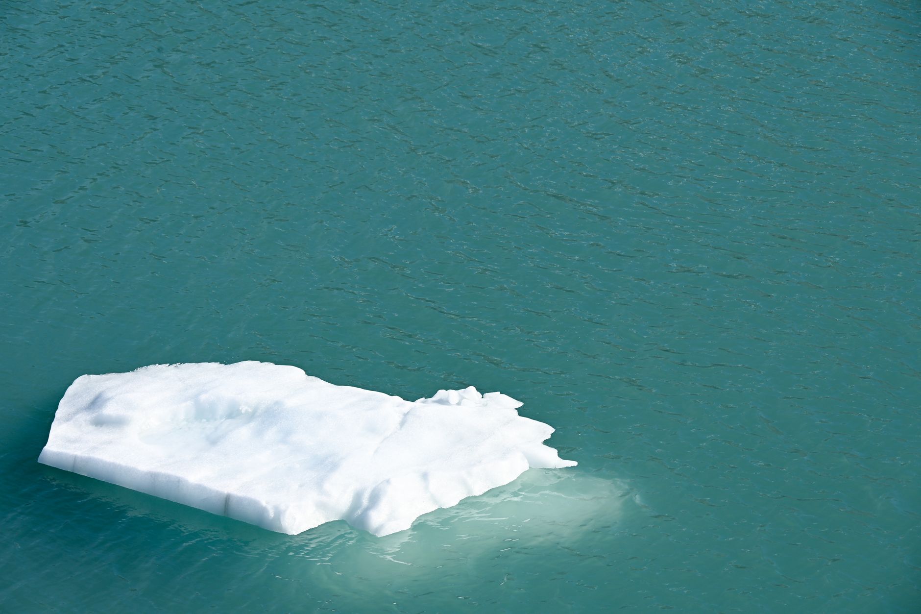 Secrets of Kluane Lake: Glacial Dust, Turquoise Water & Ancient Ice